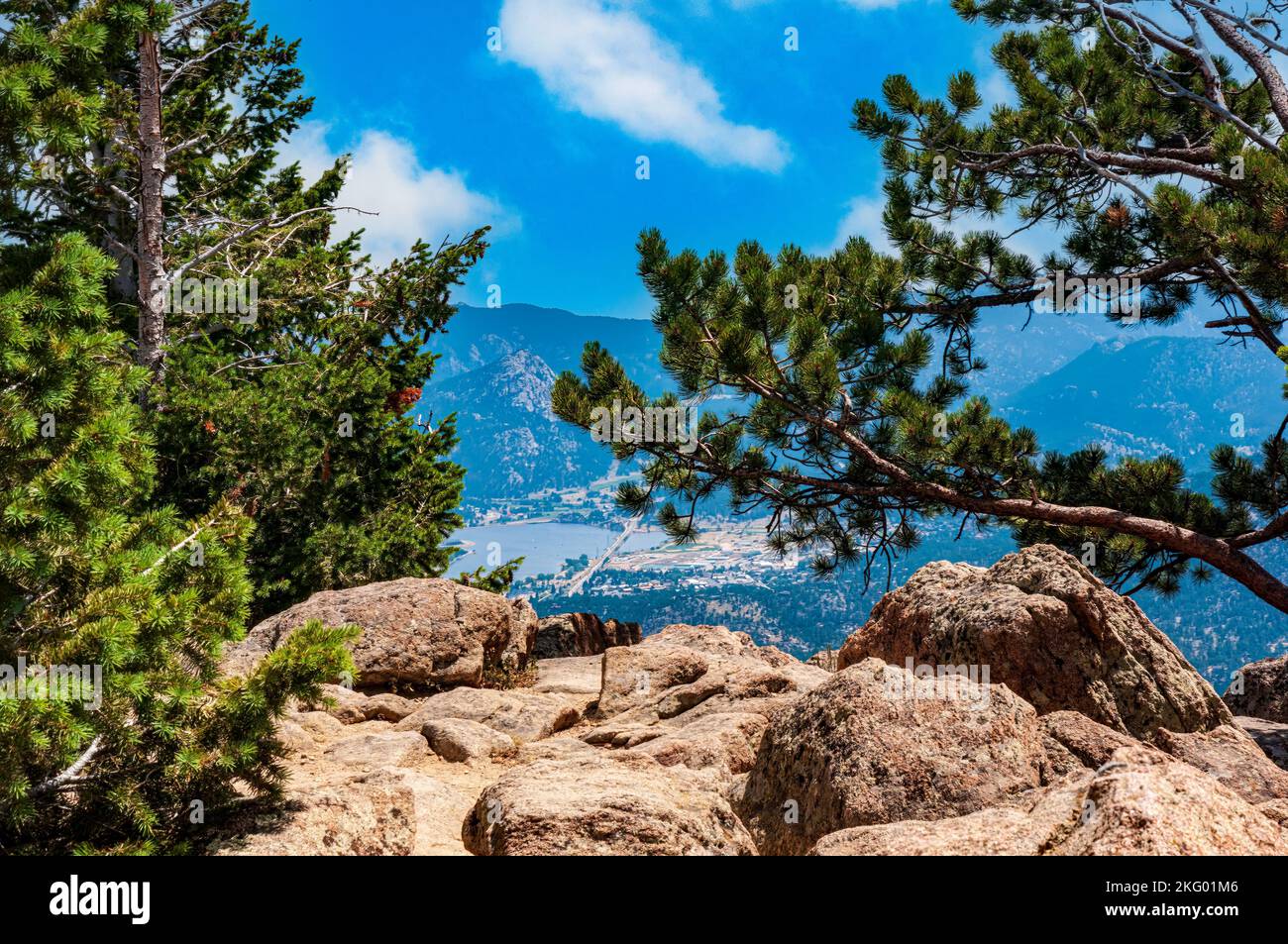 Estes Park vom Rocky Mountain National Park Stockfoto