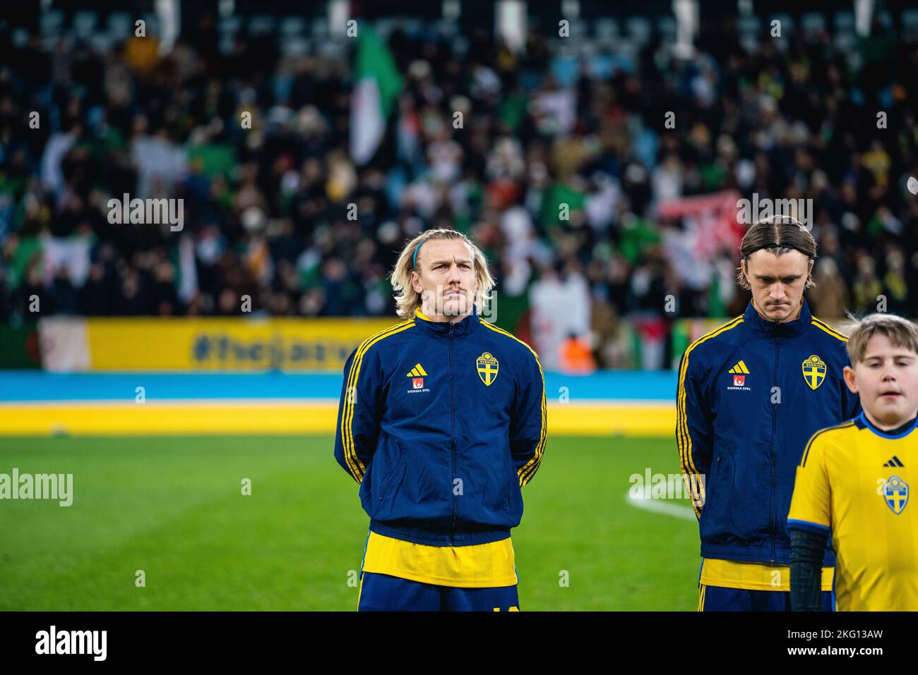 Malmoe, Schweden. 19., November 2022. Emil Forsberg (10) aus Schweden während der Fußballfreundschaften zwischen Schweden und Algerien im Eleda Stadion in Malmoe. (Foto: Gonzales Photo - Joe Miller). Stockfoto