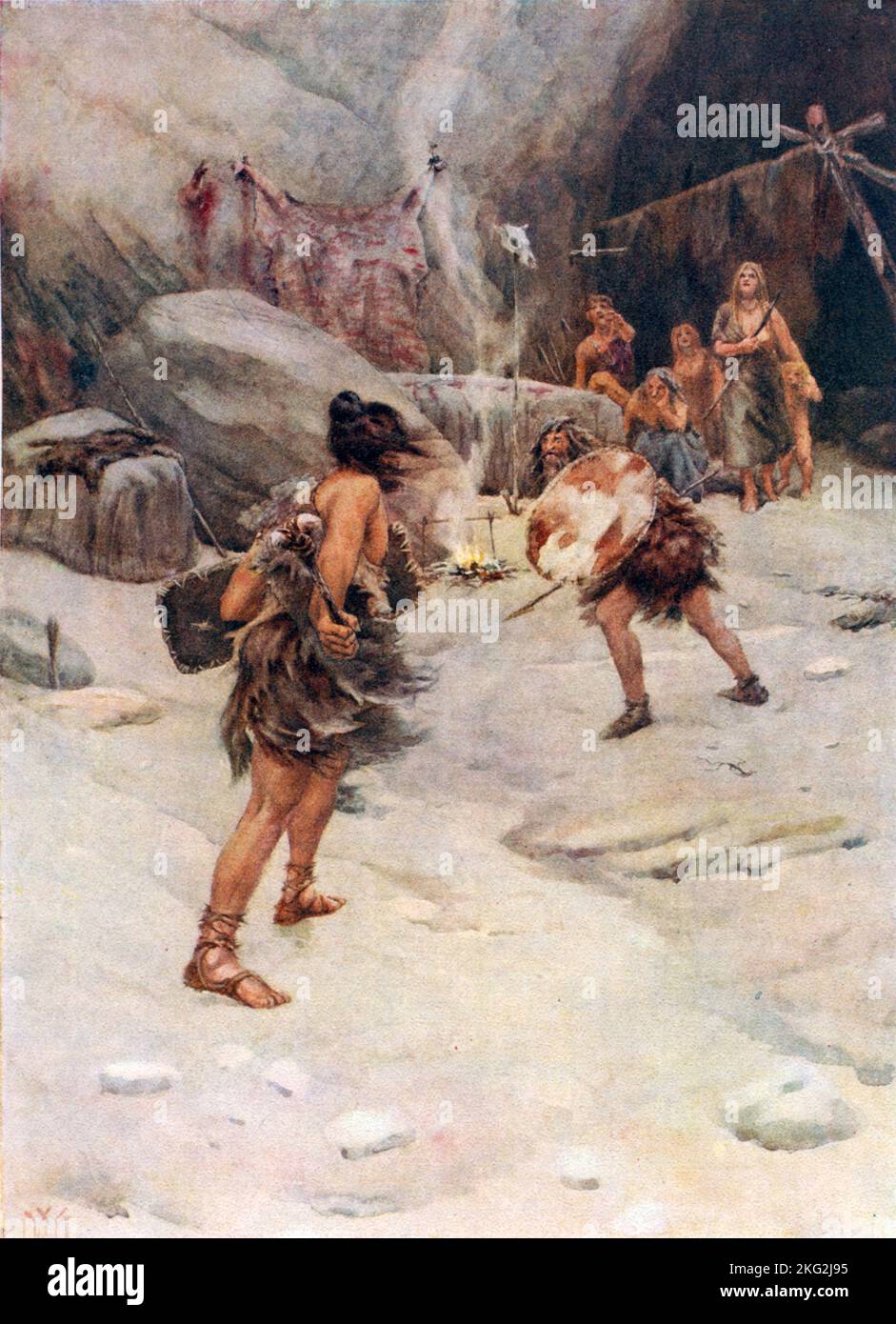Vintage-Illustration um 1900, die prähistorische Männer in Fellen und Pelzen zeigt, die vor einer Höhle, die von dem Künstler William Wiehe Collins gemalt wurde, in Gefechte verwickelt waren Stockfoto