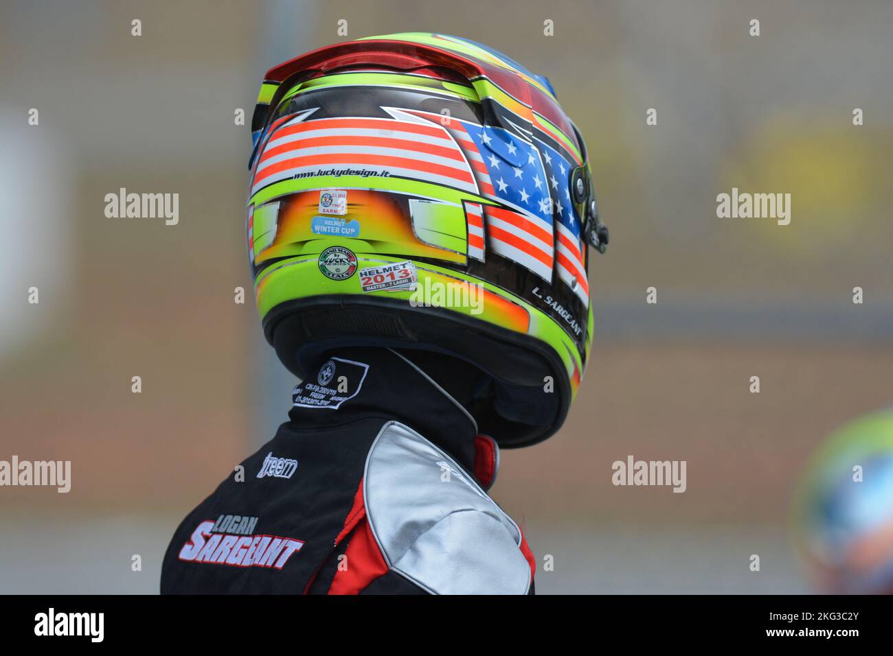 Logan Sargeant ist ein amerikanischer Rennfahrer, 2022 trat er mit Carlin an der FIA Formel 2-Meisterschaft an, er wird für Williams Racing in der Formel-1-Weltmeisterschaft 2023 fahren, nachdem er über die Williams Driver Academy seinen Abschluss gemacht hat. Stockfoto