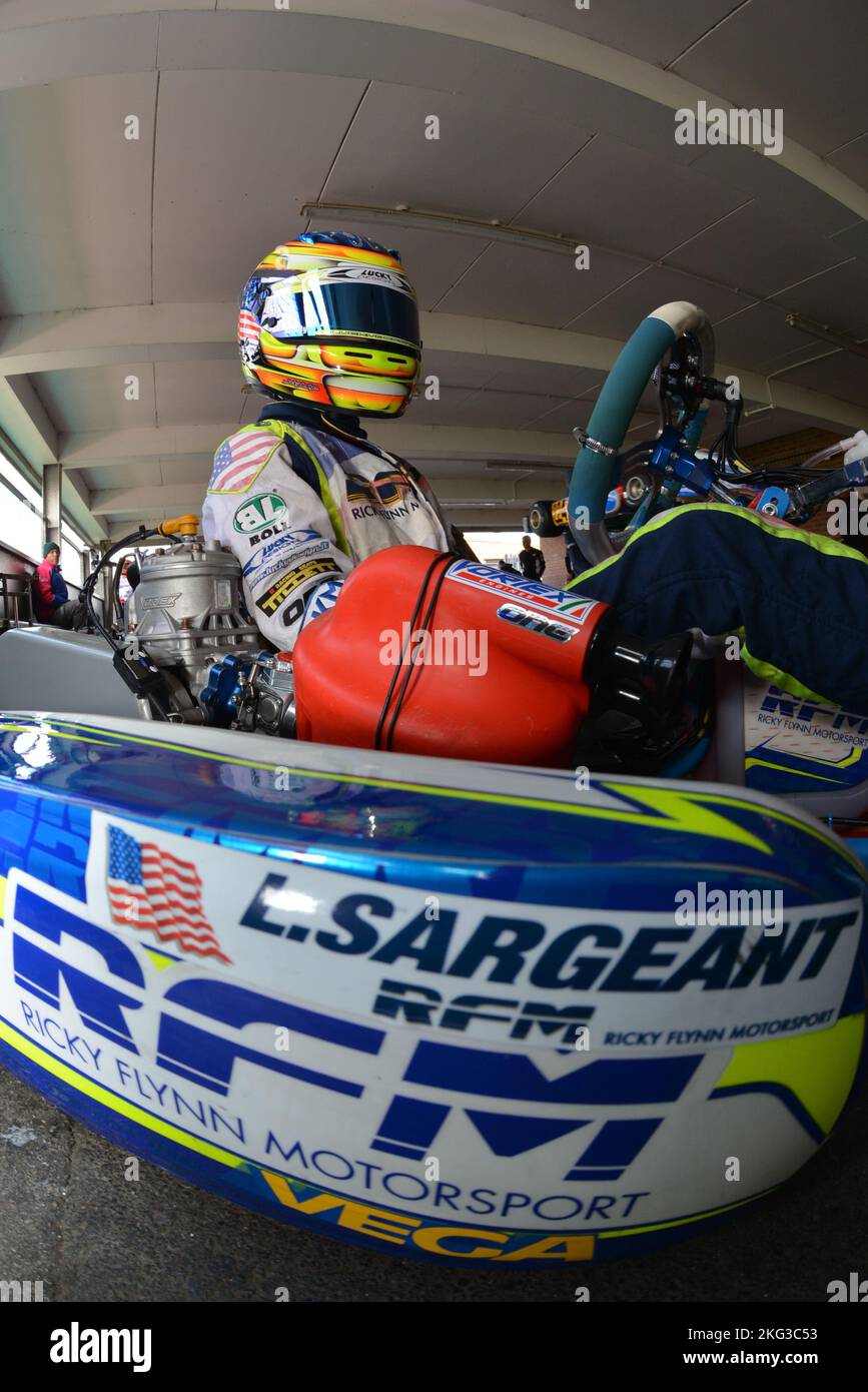 Logan Sargeant ist ein amerikanischer Rennfahrer, 2022 trat er mit Carlin an der FIA Formel 2-Meisterschaft an, er wird für Williams Racing in der Formel-1-Weltmeisterschaft 2023 fahren, nachdem er über die Williams Driver Academy seinen Abschluss gemacht hat. Stockfoto