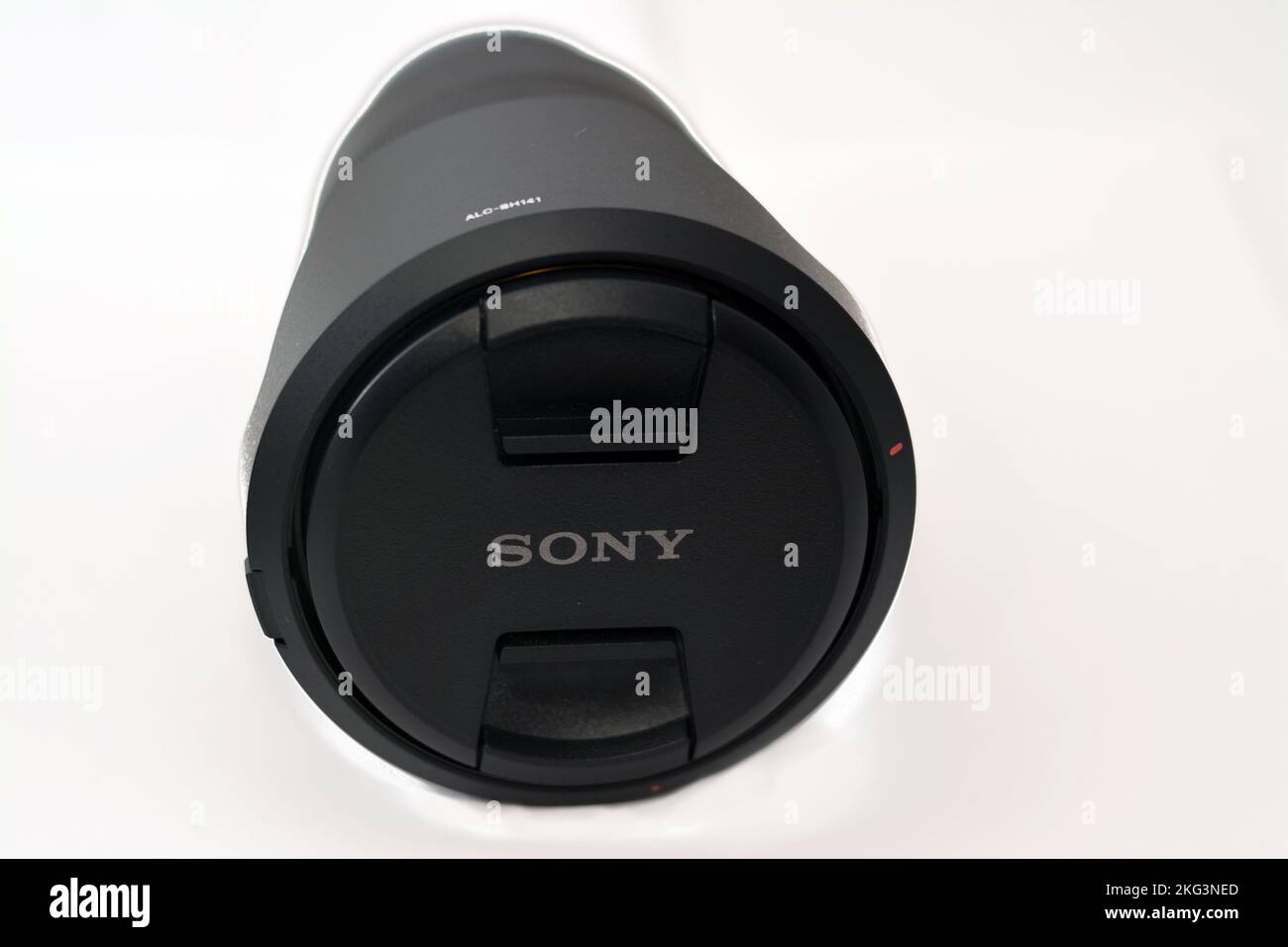 Kairo, Ägypten, Oktober 20 2022: Sony E-Mount FE 24-70mm F2,8 GM Objektiv SEL2470GM mit konstantem F2,8 24-70mm Zoom und einer beispiellosen Verbindung von High-Reso Stockfoto