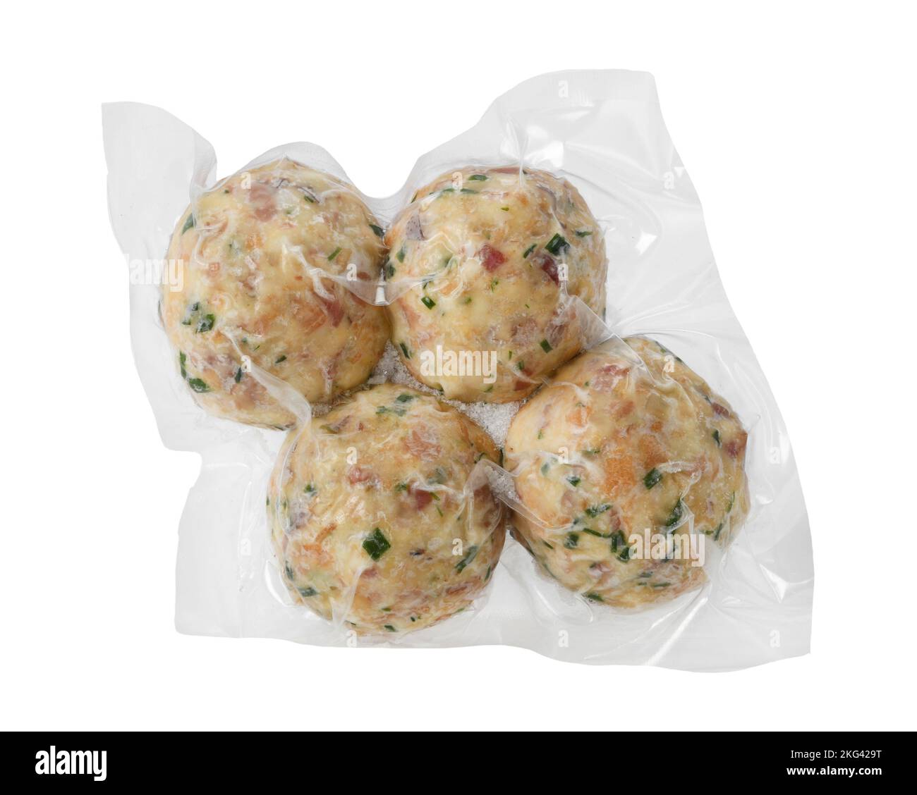 Draufsicht auf Satz von köstlichen italienischen Knodels eingefroren in Vakuum-Plastikpack auf weißem Hintergrund Stockfoto