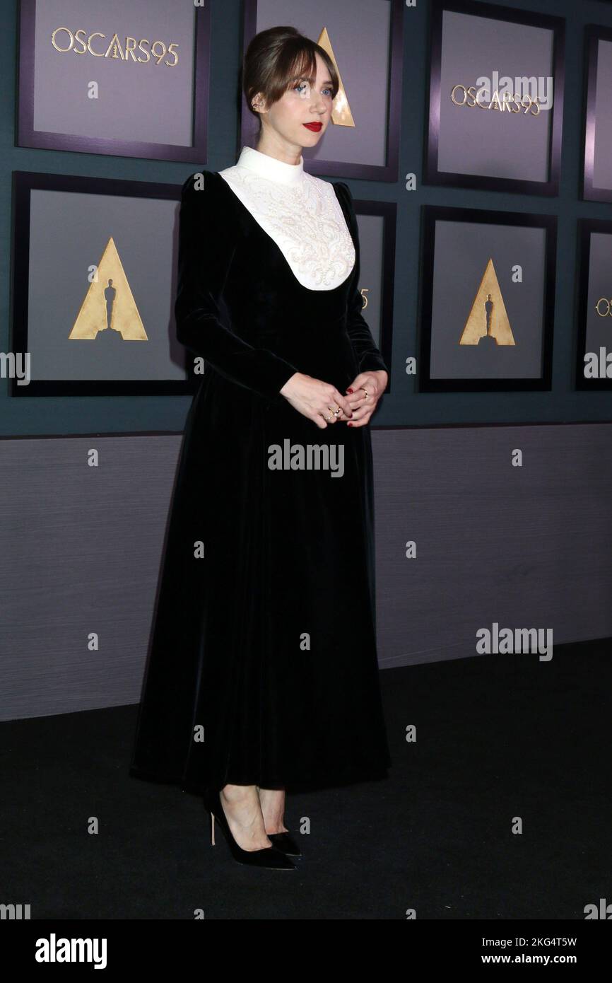 Zoe Kazan bei der Ankunft für die Academy of Motion Picture Arts and Sciences 13. Governors Awards - Teil 2, Fairmont Century Plaza Hotel, Los Angeles, CA 19. November 2022. Foto: Priscilla Grant/Everett Collection Stockfoto