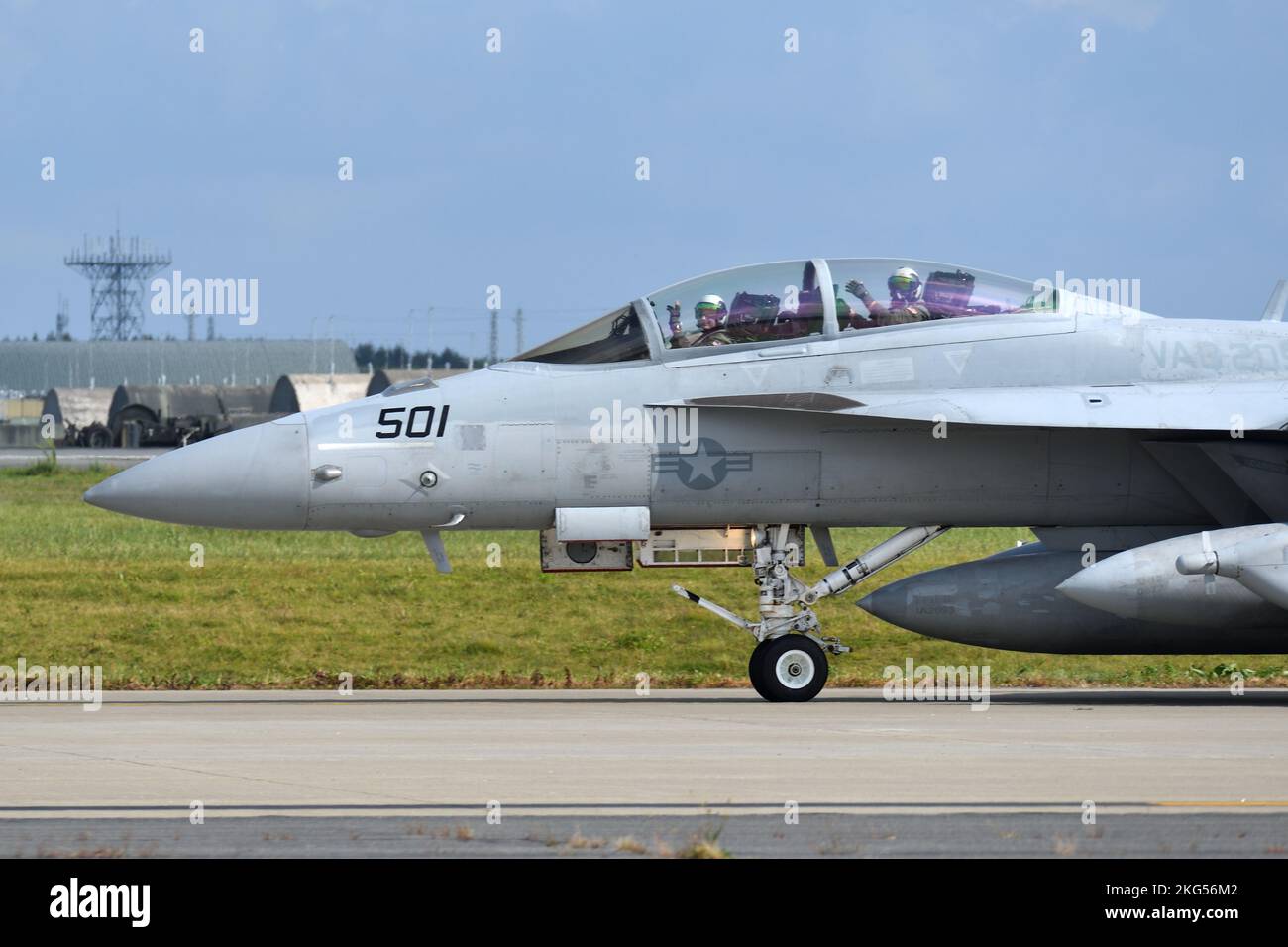 Präfektur Aomori, Japan - 11. September 2022: Boeing EA-18G Growler, ein elektronisches Kriegsflugzeug der United States Navy, von VAQ-209 Star Warriors. Stockfoto