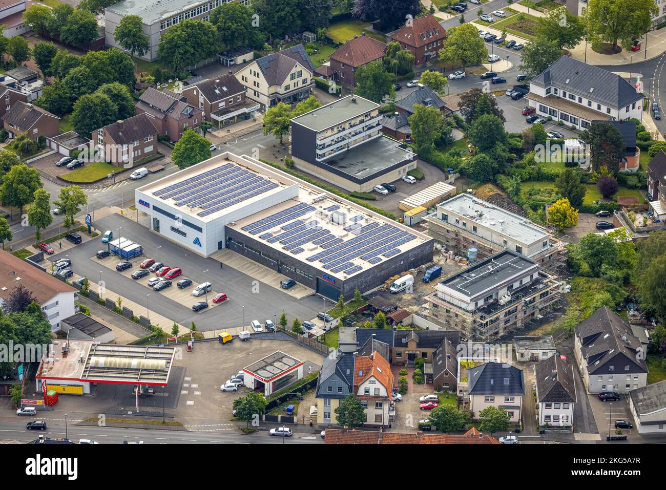 Luftaufnahme, Aldi Nord Supermarkt mit Solardach und Baustelle mit