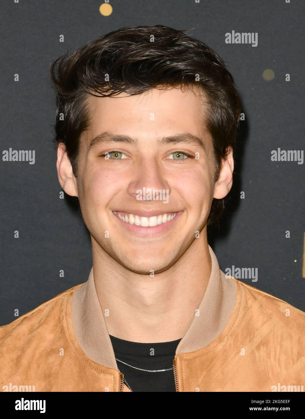 Disney+s „Elton John Live Abschied vom Dodger Stadium“ Yellow Brick