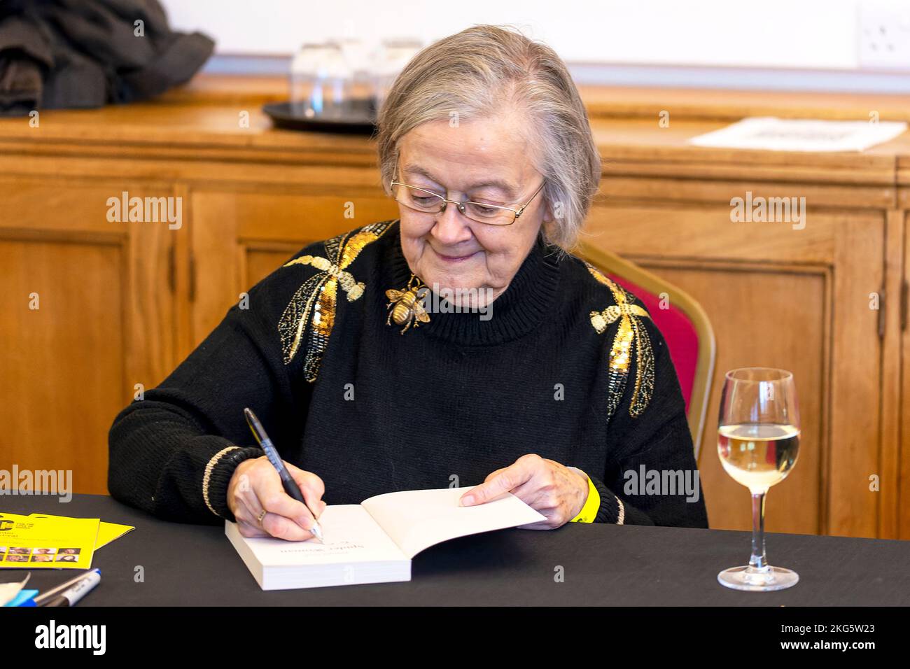 Lady Brenda Hale auf dem Cambridge Literary Festival in der Cambridge Union Stockfoto