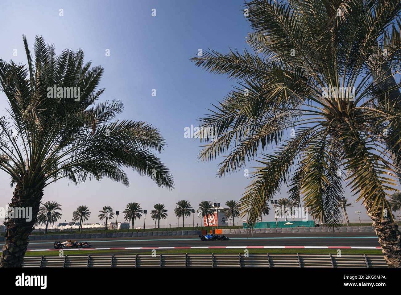 Logan Sargeant (USA) Williams Racing FW44. 21.11.2022. Formula 1 Testing, Yas Marina Circuit, Abu Dhabi, Montag. Der Bildnachweis sollte lauten: XPB/Alamy Live News. Stockfoto