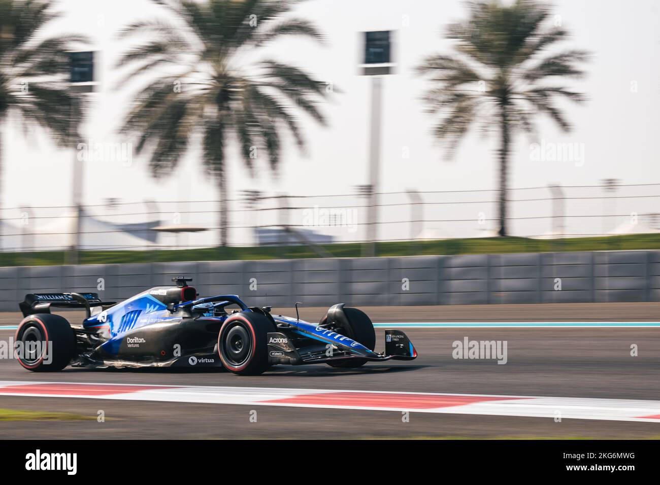 Logan Sargeant (USA) Williams Racing FW44. 21.11.2022. Formula 1 Testing, Yas Marina Circuit, Abu Dhabi, Montag. Der Bildnachweis sollte lauten: XPB/Alamy Live News. Stockfoto