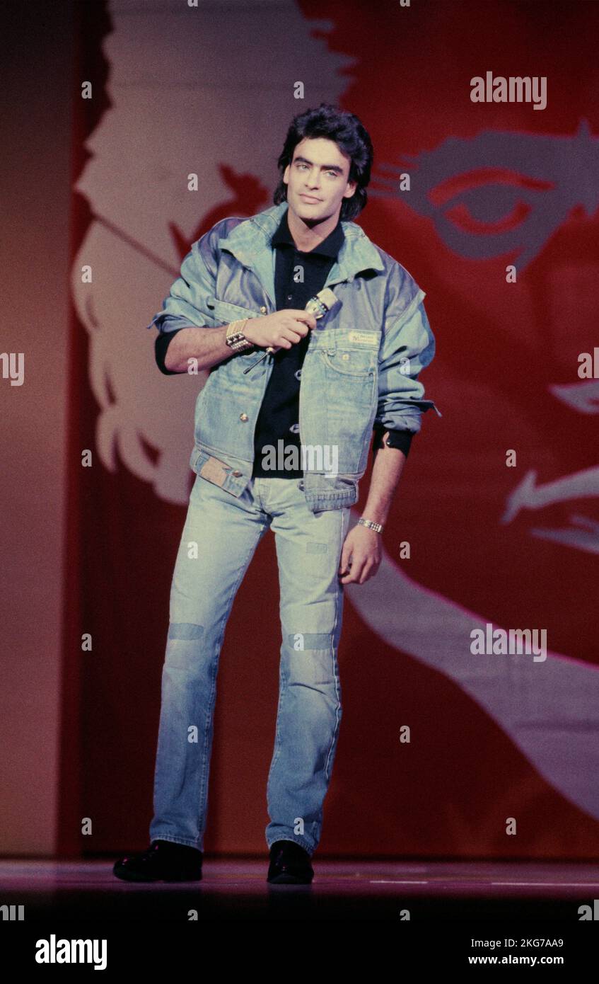 Anthony Delon am Set der Fernsehsendung „Lahaye d'Honneur“ am 15. Januar 1988 am TF1 Stockfoto