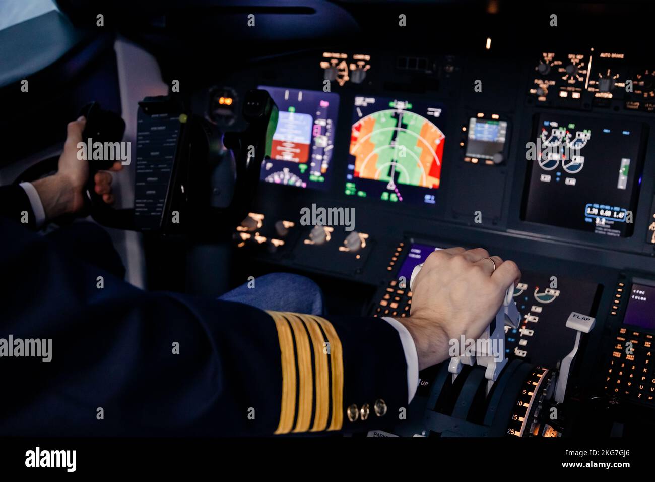 Die Lok im Cockpit ausschalten, um zu fliegen, zu starten und zu landen Stockfoto