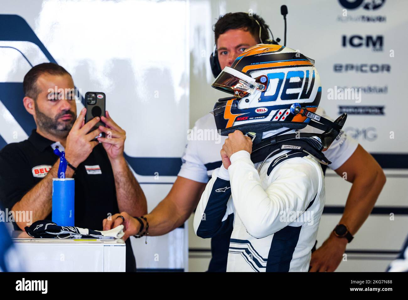 41 DE VRIES Nyck (NED), Scuderia AlphaTauri AT03, Porträt während der Nachsaison-Tests 2022 vom 22. Bis 23. November 2022 auf dem Yas Marina Circuit, auf der Insel Yas, Abu Dhabi - Foto Florent Gooden / DPPI Stockfoto