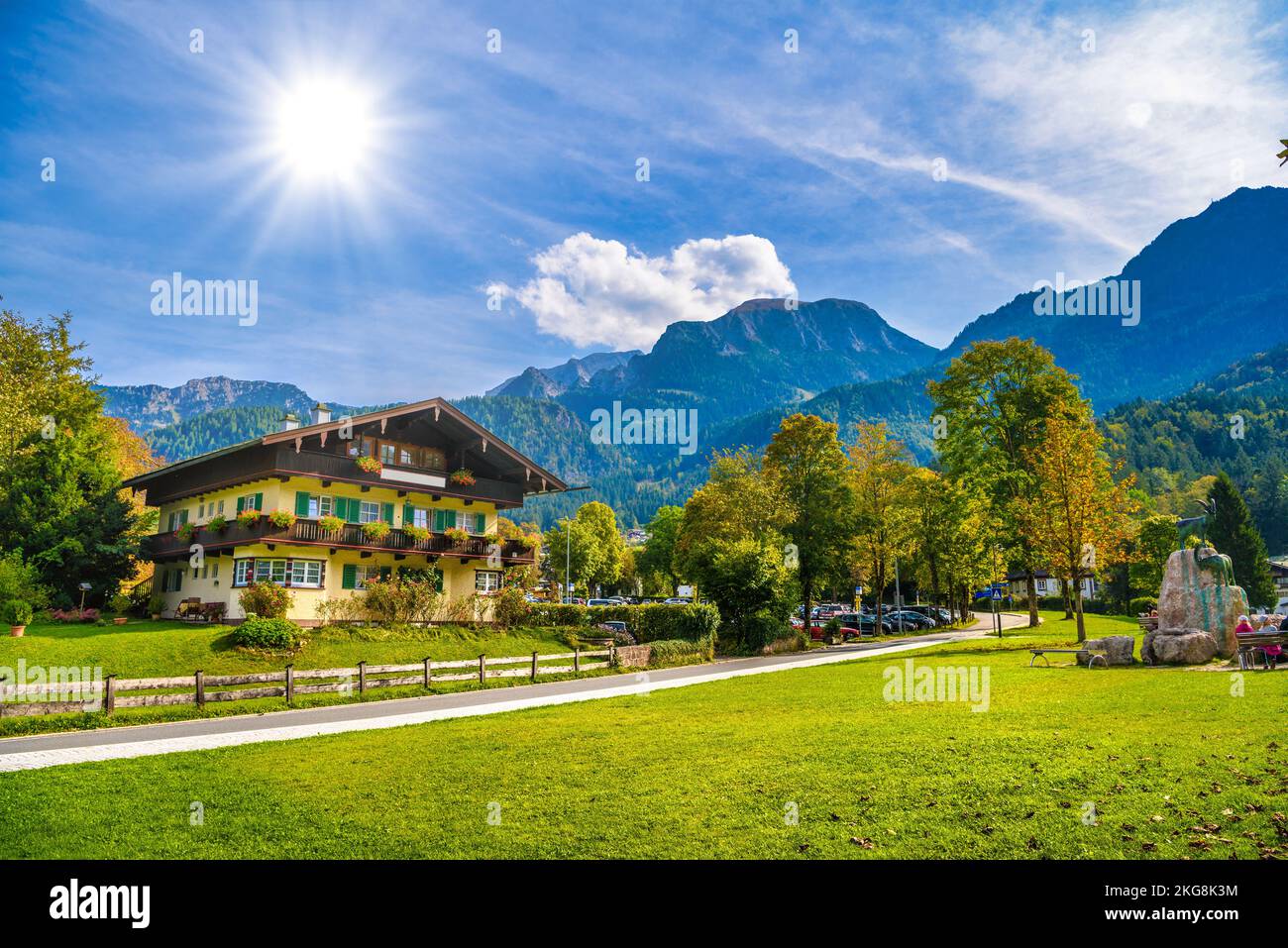 Chalet in Schönau am Königssee, Konigsee im Nationalpark Berchtesgaden, Bayern, Deutschland. Stockfoto