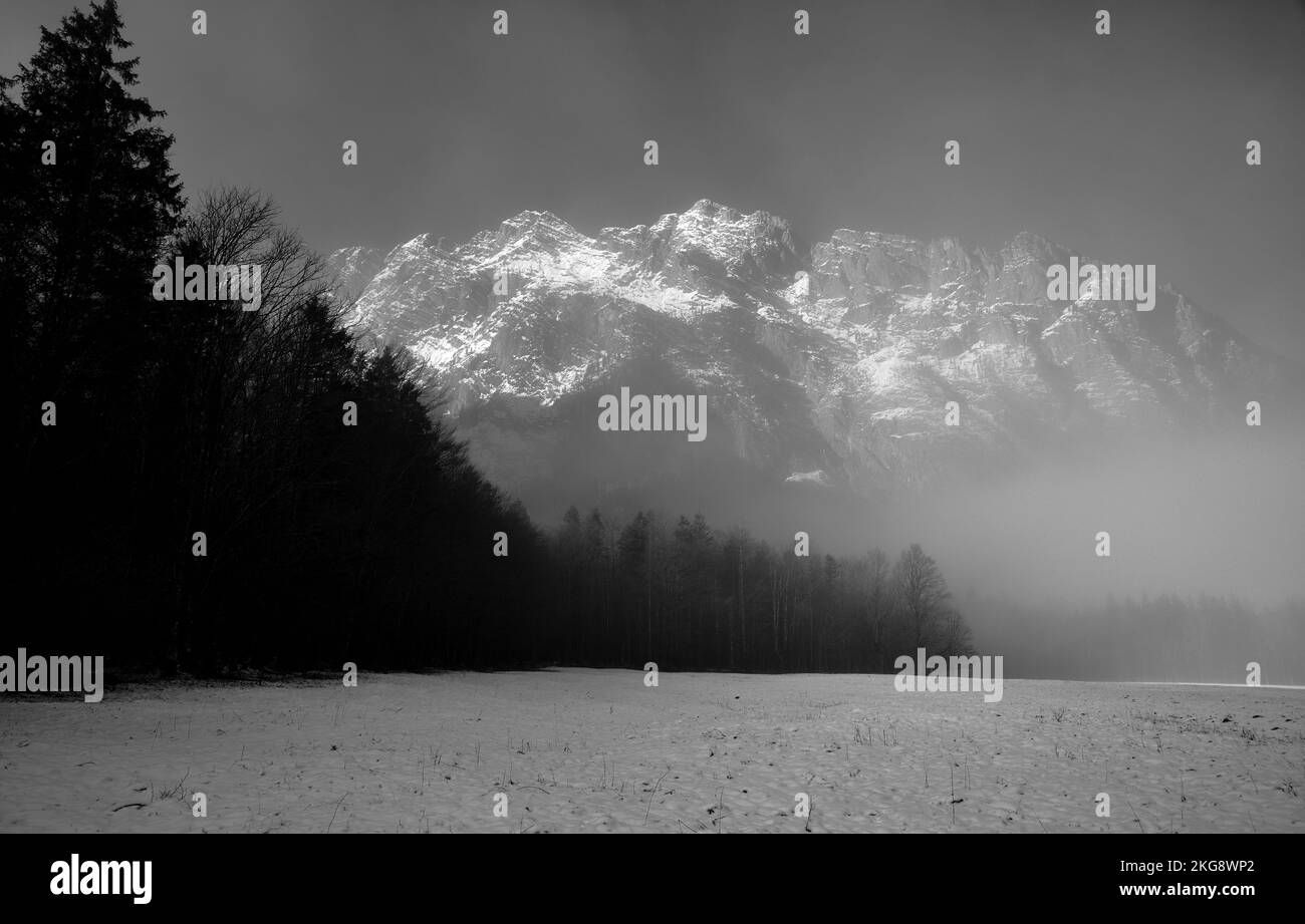 Die Winterzeit im Berchtesgadener Land ist eine wunderbare Zeit mit vielen wunderschönen Orten und wunderbarer Atmosphäre Stockfoto