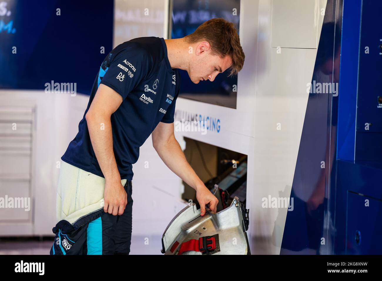 Yas Island, Abu Dhabi - 22/11/2022, SARSERGEANT Logan (usa), Williams Racing FW44, Porträt während der 2022 Tests nach der Saison vom 22. Bis 23. November 2022 auf dem Yas Marina Circuit, in Yas Island, Abu Dhabi - Foto: Florent Gooden / DPP/DPPI/LiveMedia Stockfoto
