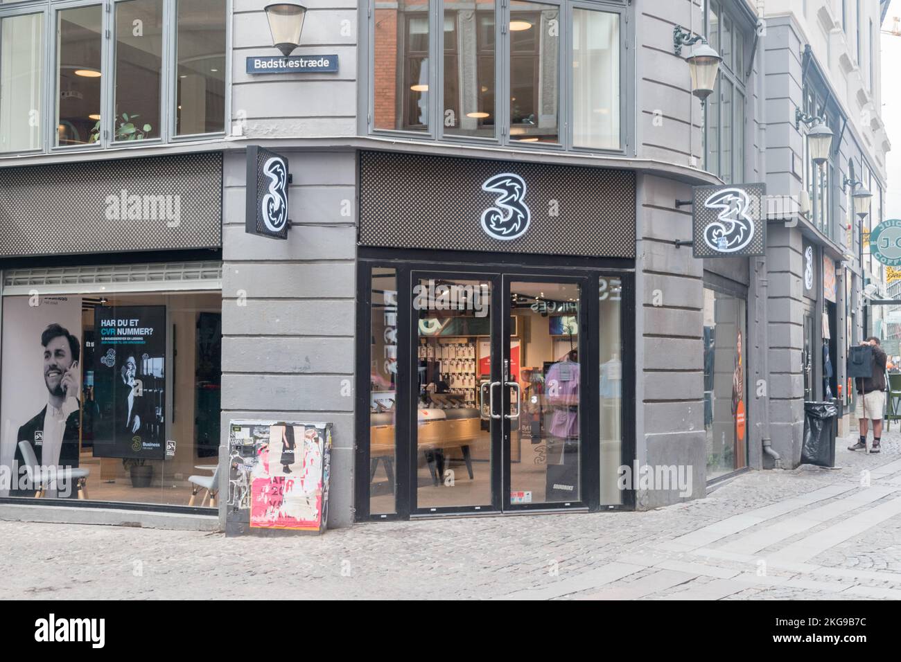 Kopenhagen, Dänemark - 26. Juli 2022: Drei Mobilfunknetzbetreiber. Stockfoto