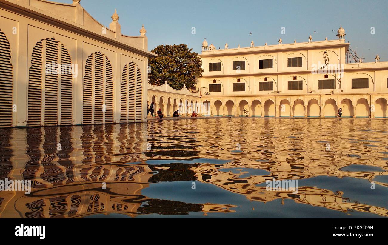Gurdwara Nanak Piao ist ein historisches Gurudwara im Norden von Delhi