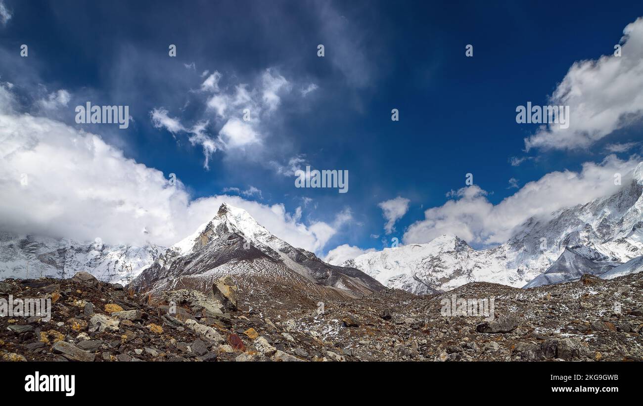 Mount Island Peak, 6189 m in der Everest Region des Himalaya. Stockfoto