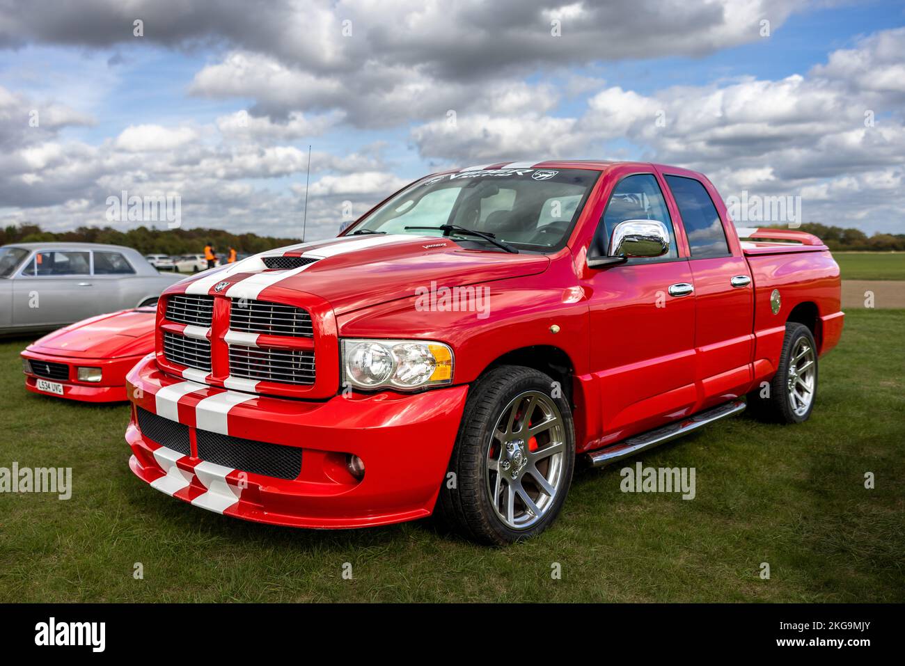 2005 Dodge RAM SRT-10 Sport Pickup Truck „KM54 RAM“ auf dem Oktober Scramble im Bicester Heritage Centre am 9.. Oktober 2022 Stockfoto