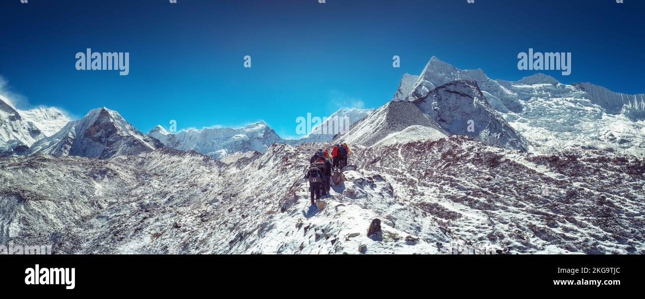 Bergsteiger machen das Klettern auf den Mount Island Peak Imja Tse , 6.189 m, Nepal. Stockfoto