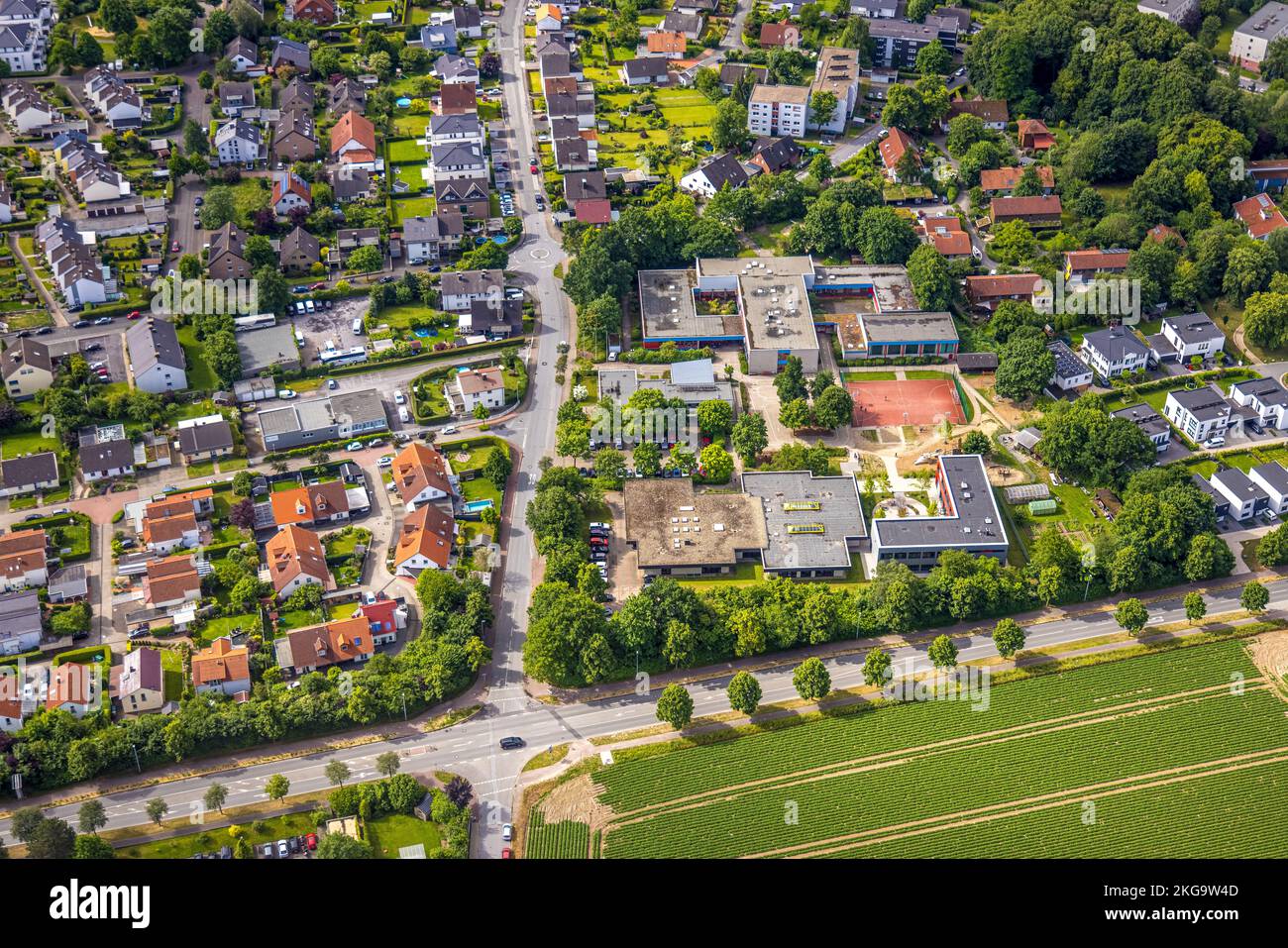 Luftaufnahme, Luftaufnahme, Jacob Grimm School, Walburger, Soest, Soester Boerde, Nordrhein-Westfalen, Deutschland, Bildung, Bildungseinrichtung, Stockfoto