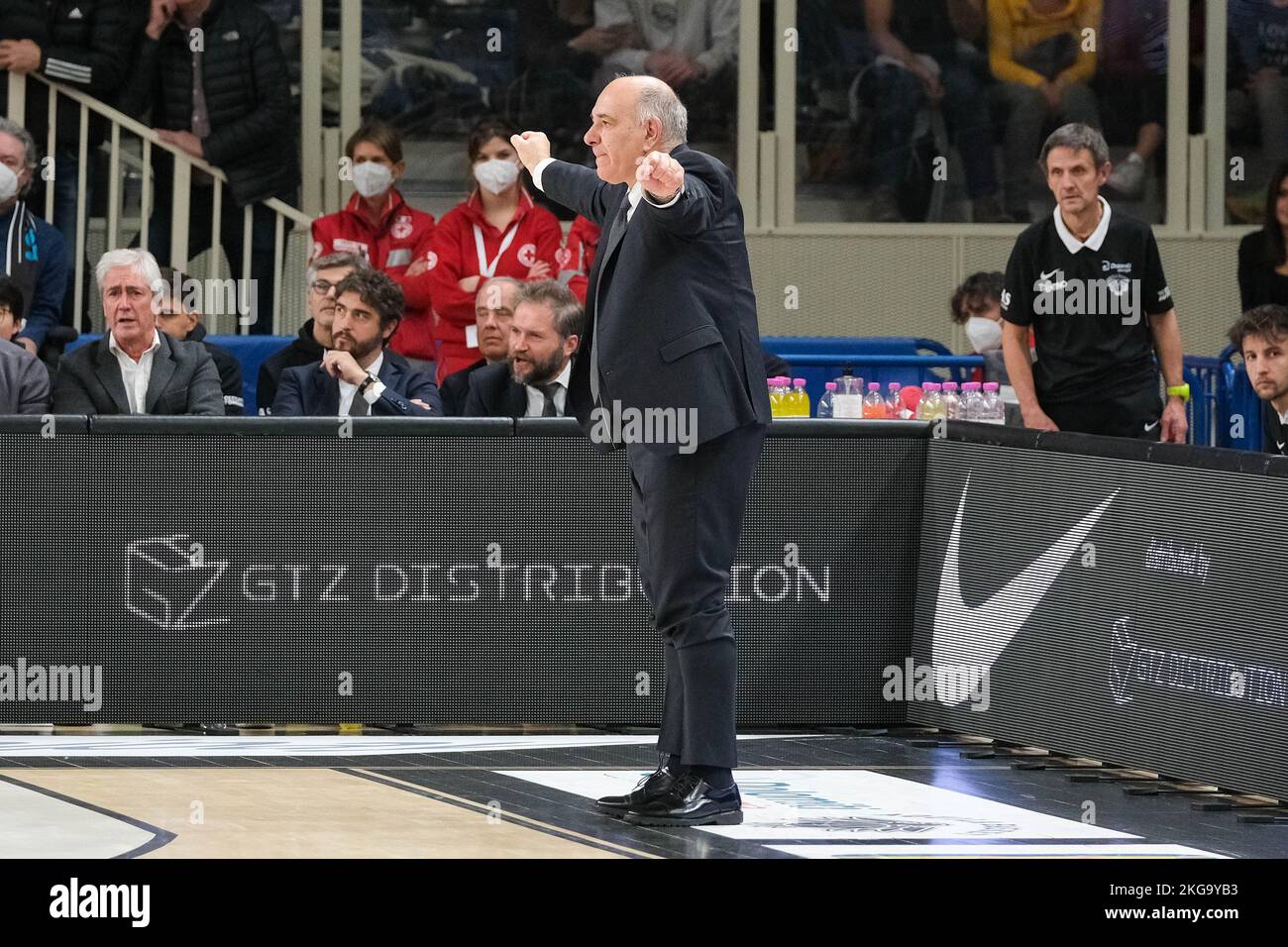 Italienische Basketballmeisterschaft A1 - Dolomiti Energia Trentino vs. Virtus Segafredo Bologna. 20.. November 2022, Trient, Italien Stockfoto