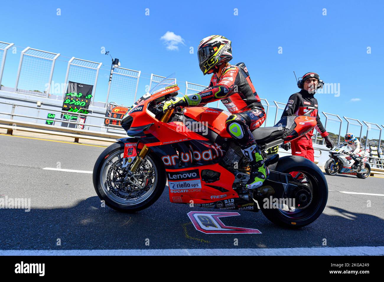 Melbourne, Australien. 18. November 2022. Abbildung: 2022 Weltmeister Spaniard Alvaro Bautista (19), Aruba.IT Rennsport Ducati Panigale V4R bei der World Stockfoto