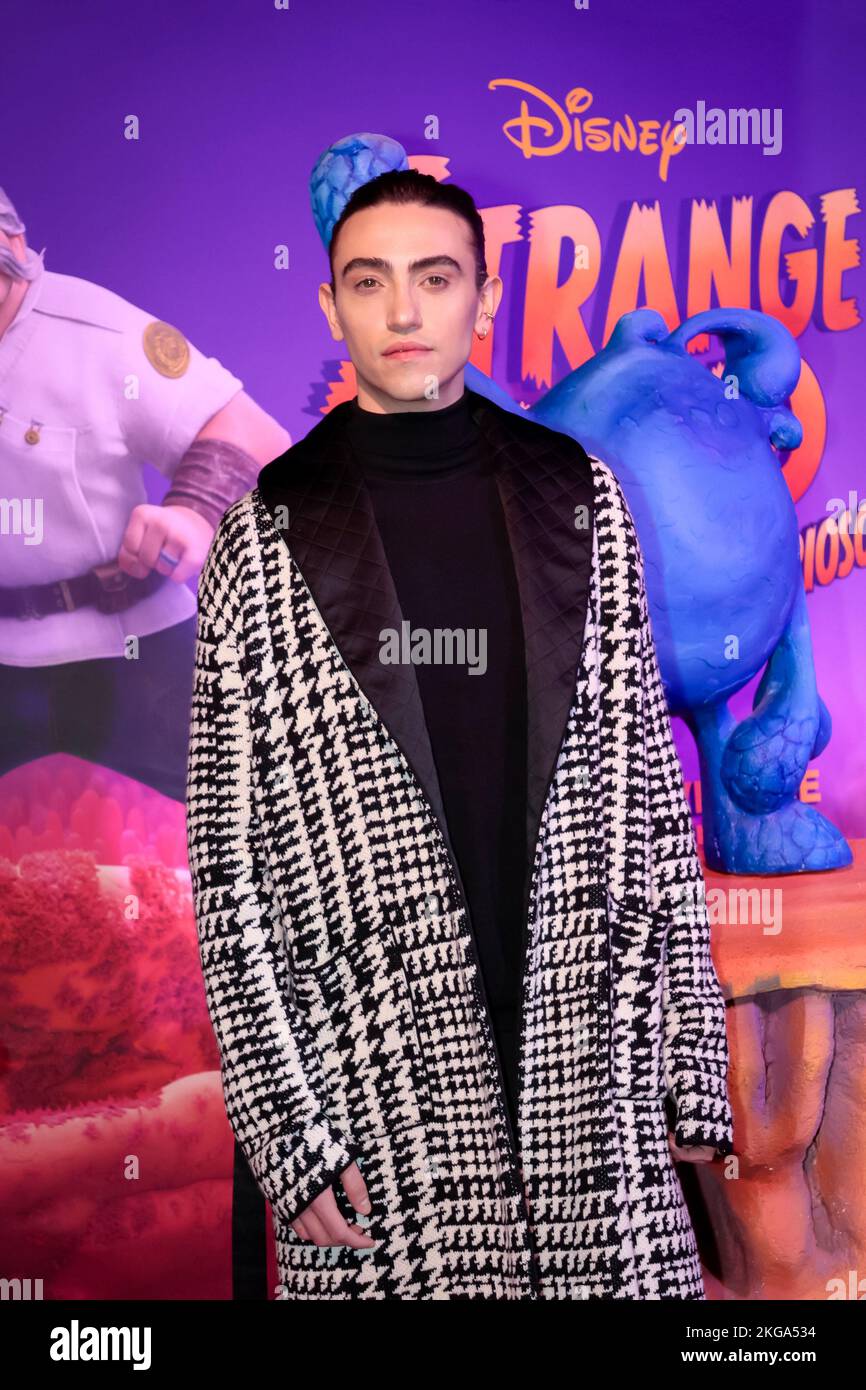 Rom, Italien - 21. Nov 2022: Michele Bravi bei der Premiere des Animationsfilms 'Strange World - UN Mondo Misterioso' im Space Cinema Moderno. Rom, Italien. Stockfoto