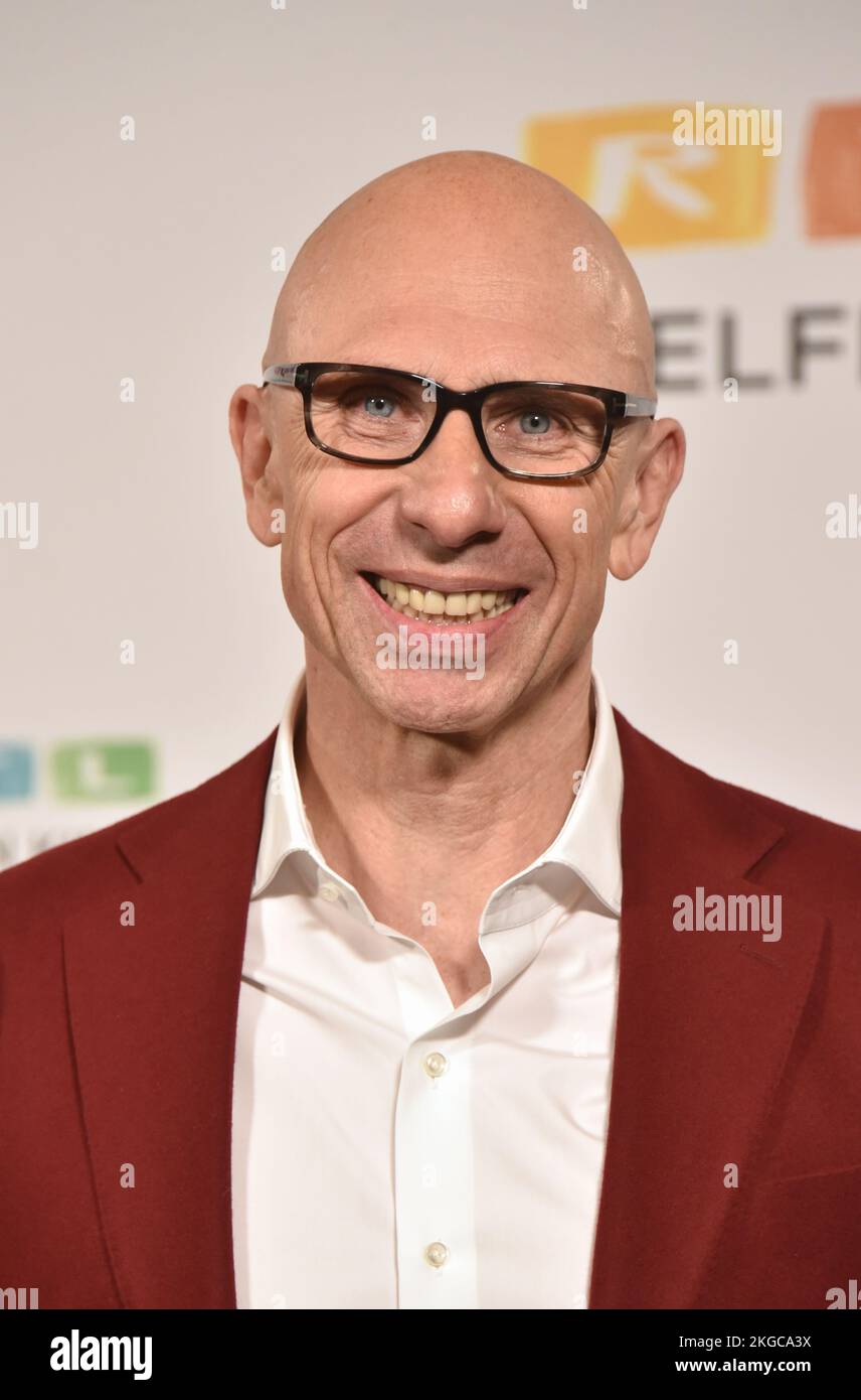 17. November 2022, Nordrhein-Westfalen, Hürth: Ehemaliger Handballspieler Jörg Löhr, nationaler Handballspieler, seit seinem Karrierevortrag Redner, Autor und Mentaltrainer als Gast beim 27. RTL Spendenmarathon helfen wir Kindern Foto: Horst Galuschka/dpa Stockfoto