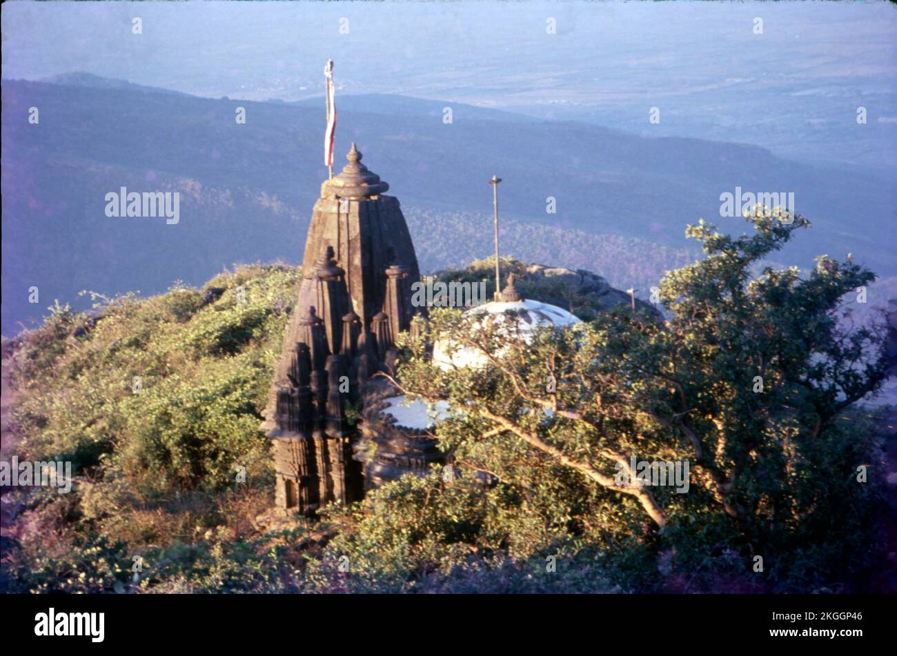 Der Ambaji mata Tempel ist ein wichtiger Shakti Peeth von Indien. Es liegt etwa 65 km von Palanpur und 45 km vom Berg Abu entfernt. Es liegt im Banaskatha-Viertel und in der Nähe der Grenze zu Gujrat Rajasthan. Stockfoto