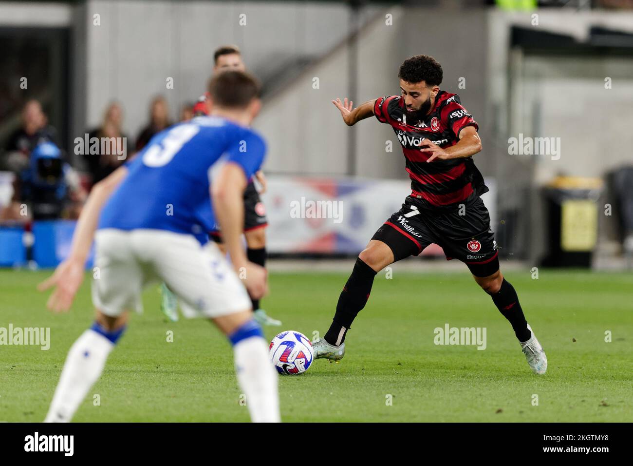 Sydney, Australien. 23.. November 2022. SYDNEY, AUSTRALIEN - 23. NOVEMBER: Ramy Najjarine von Wanderers kontrolliert den Ball während des Spiels zwischen Everton und Wanderers im CommBank Stadium am 23. November 2022 in Sydney, Australien. Kredit: IOIO IMAGES/Alamy Live News Stockfoto