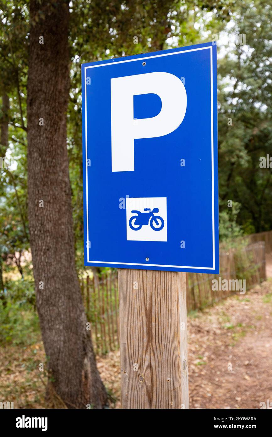 Parkschild für Motorräder Stockfoto