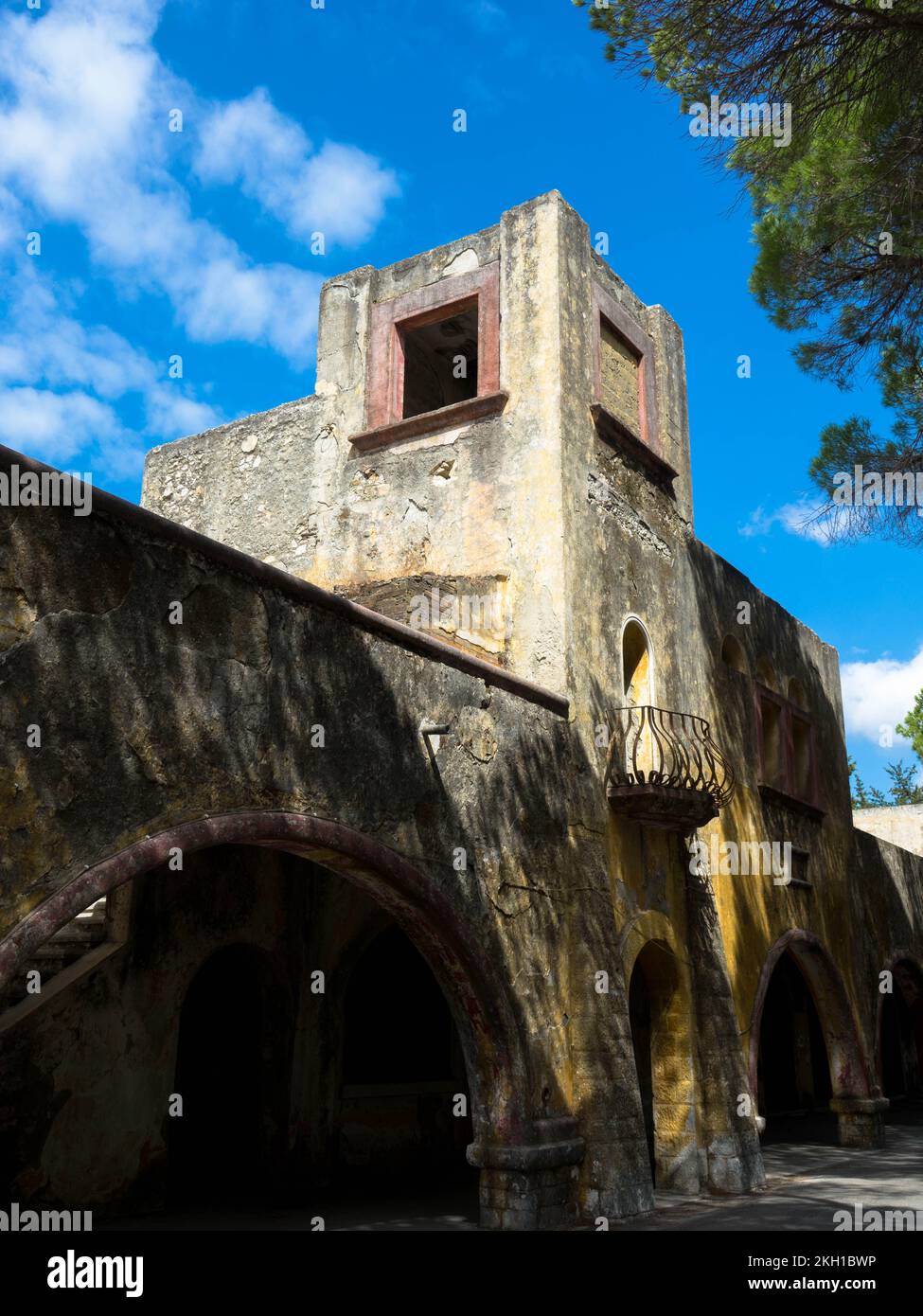 Verlorener Platz in Eleousa. Dorf auf der griechischen Insel Rhodos. Stockfoto