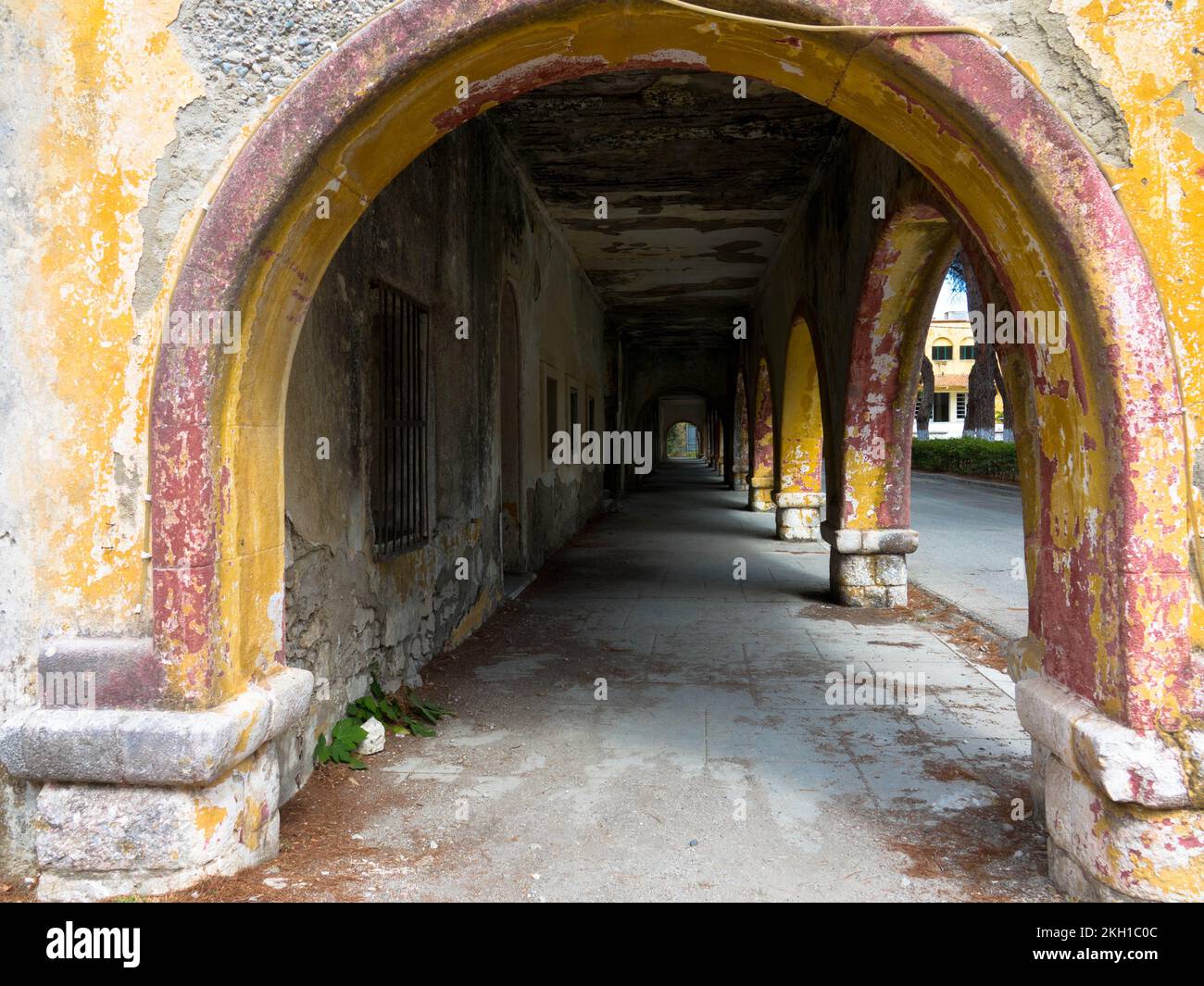 Verlorener Platz in Eleousa. Dorf auf der griechischen Insel Rhodos. Stockfoto