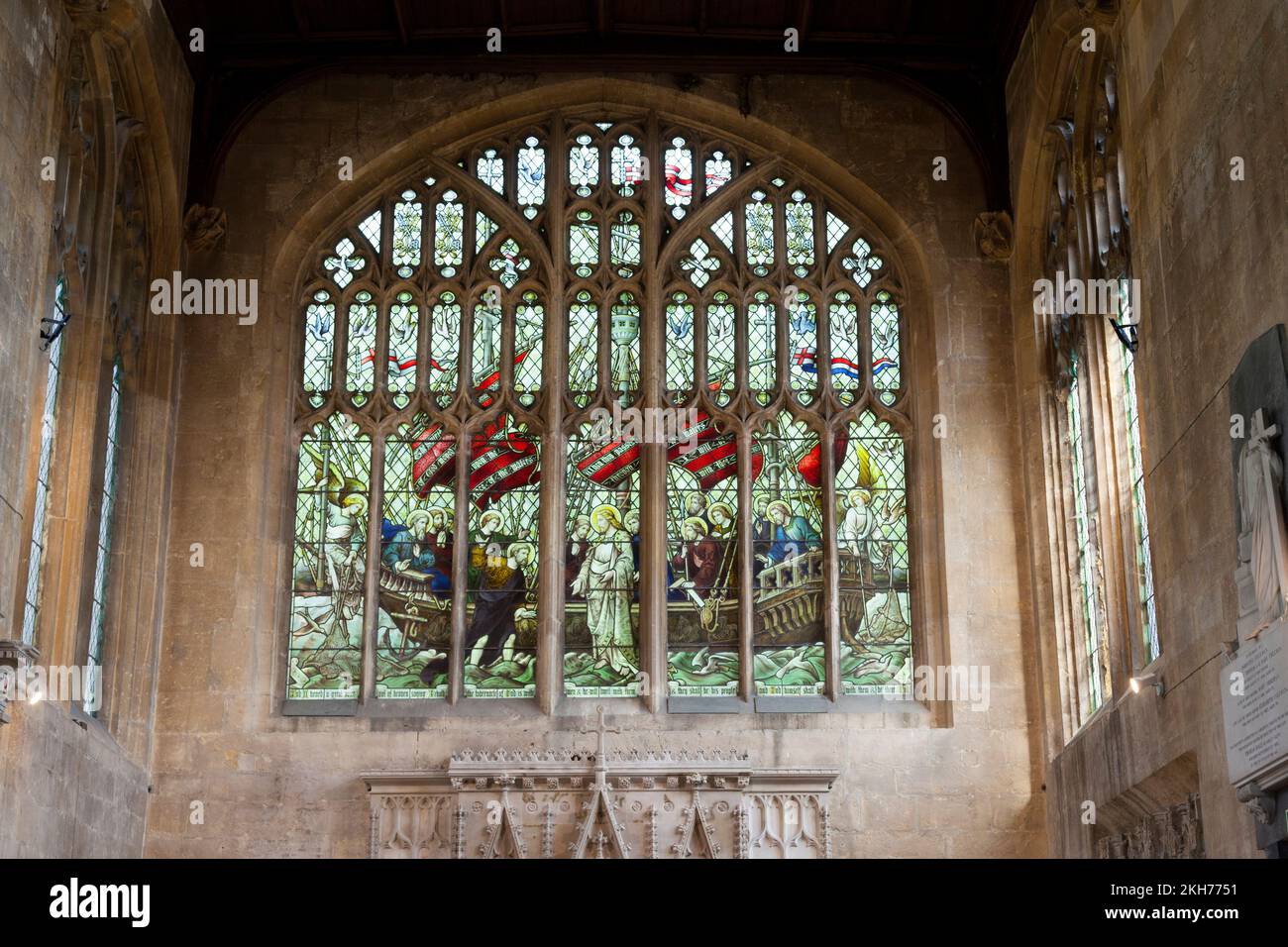Buntglas des Ostfensters der Peterskirche, Winchcombe, Gloucestershire Stockfoto