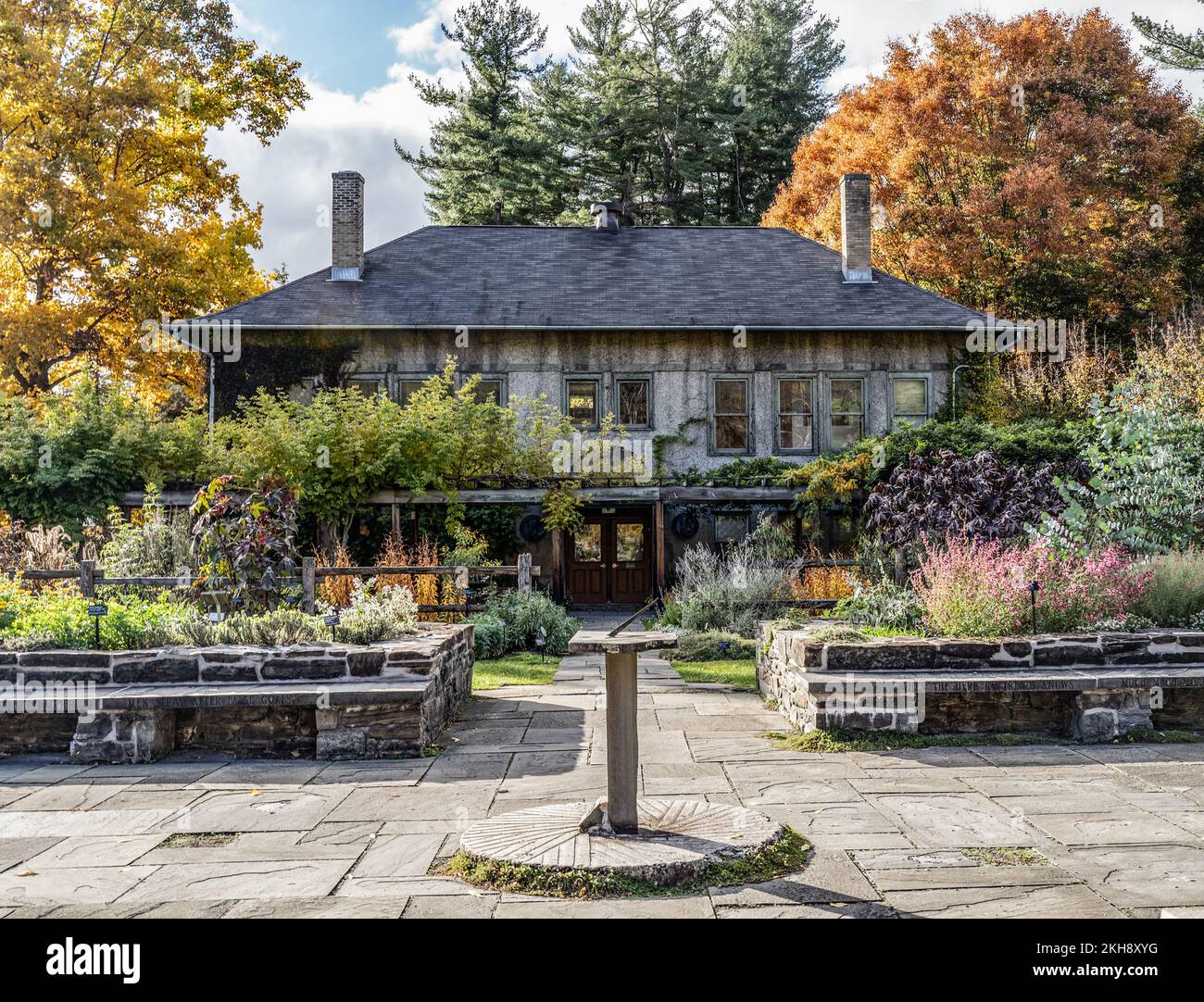 Ithaca New York-24. Oktober 2022: Herbstfarben in den Cornell Botanic Gardens auf dem Campus der Cornell University Stockfoto