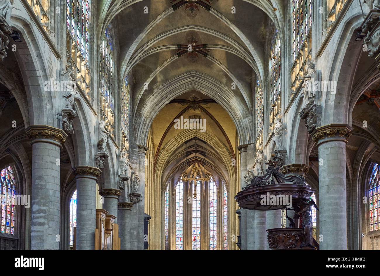 Brüssel, Beigium - 6. September 2018: Das Schiff der Muttergottes der Kirche Sablon Stockfoto