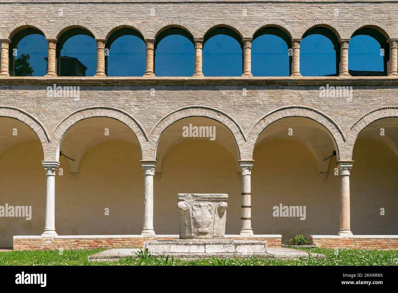 Antikes Franziskanerkloster, jetzt Heimat des Dante-Museums. Ravenna, Emilia Romagna, Italien. Europa, EU Stockfoto
