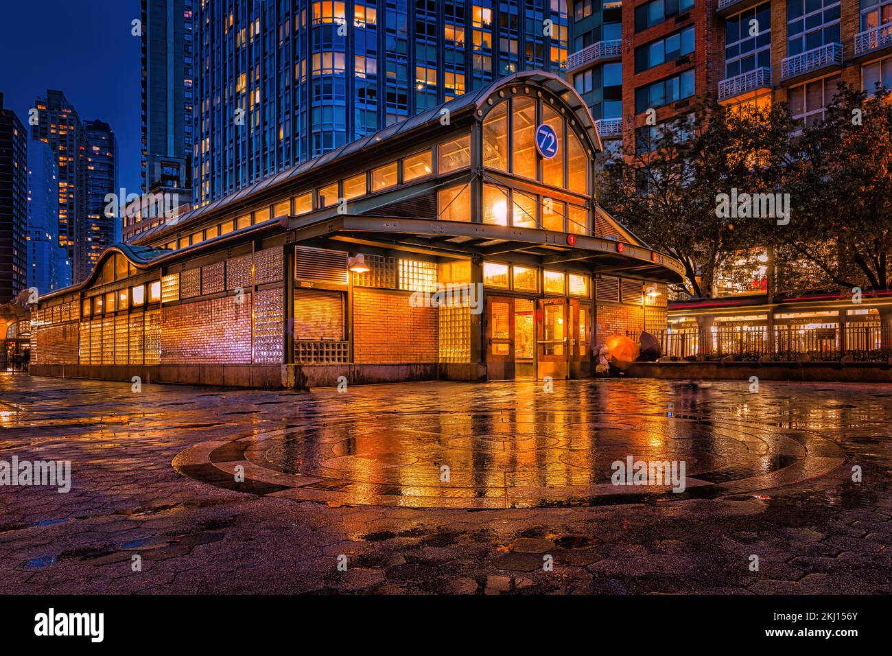 Die U-Bahn-Station 72. Street befindet sich an der Kreuzung von Broadway und 72. Street, New York City, New York. Stockfoto
