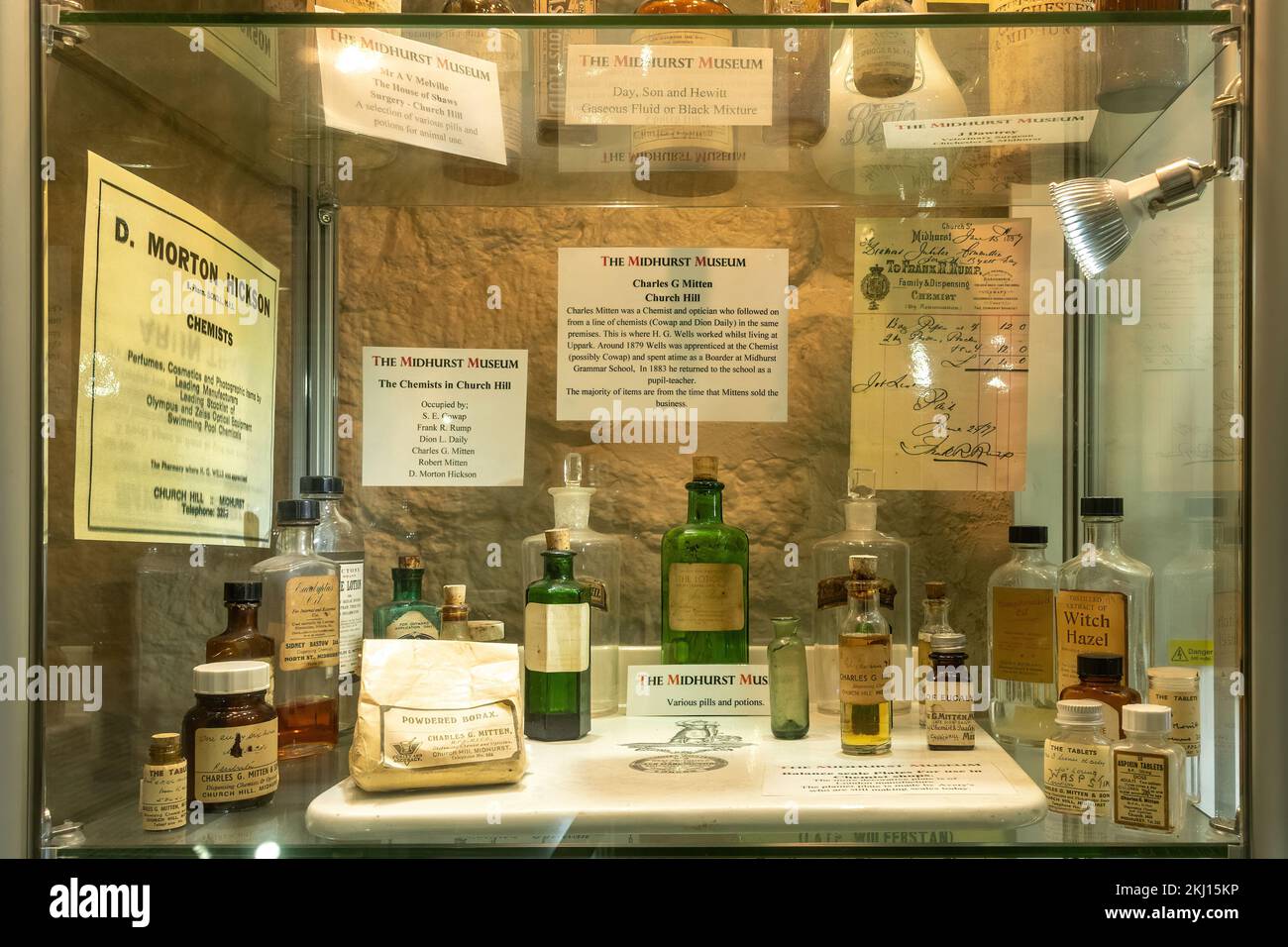 Das Midhurst Museum, eine Besucherattraktion auf dem ehemaligen Knock100 Market in Midhurst Town, West Sussex, England, Großbritannien. Ausstellungen im Museum Stockfoto