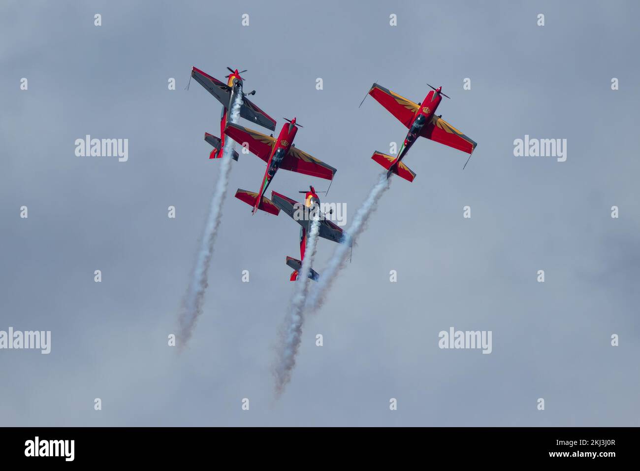 Ein kleiner Winkel von roten Falcons während der Bray Air Display Air Show 2022 Stockfoto