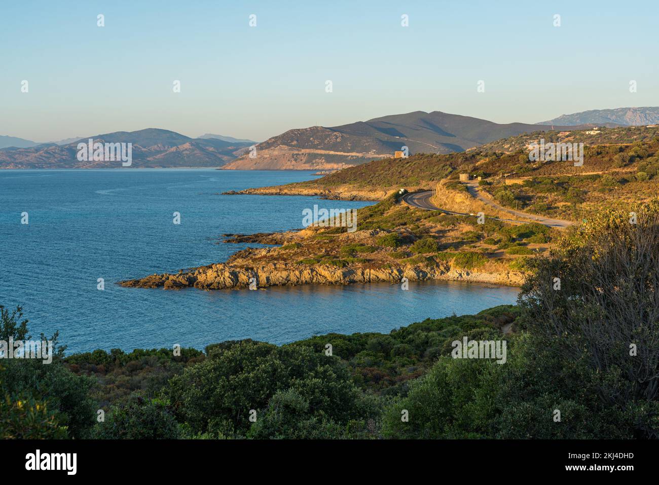 Landschaften am späten Nachmittag auf der Ile Rousse (Isola Rossa) in Corse, Frankreich. Stockfoto