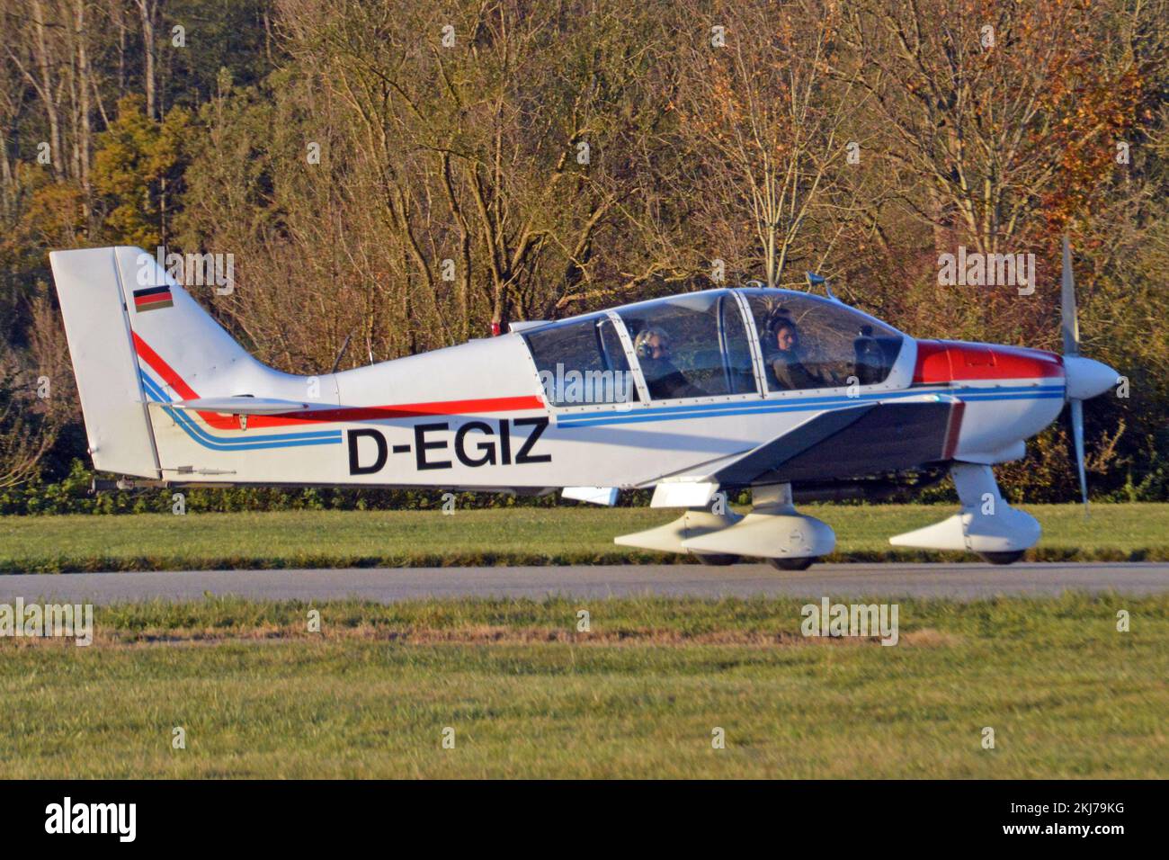 Robin R200 Robin flugzeug dr 400 180r -Fotos und -Bildmaterial in hoher Auflösung ...