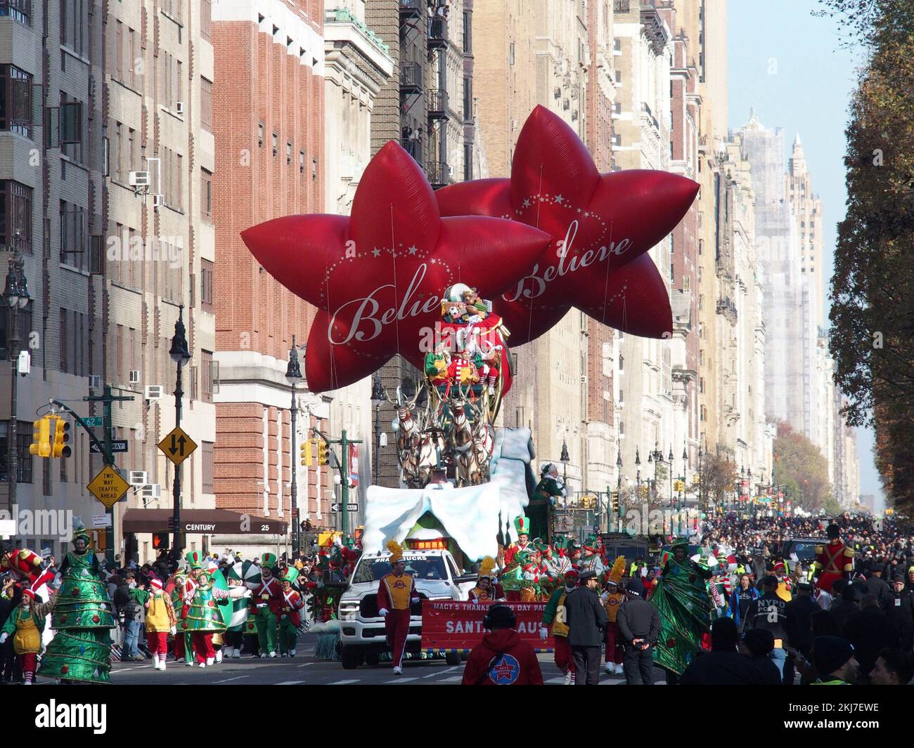 New York, New York, USA. 24.. November 2022. November 24 2022 NEW YORK, 96.. Jährliche Macy's Thanksgiving Day Parade. (Bild: © Bruce Cotler/ZUMA Press Wire) Stockfoto