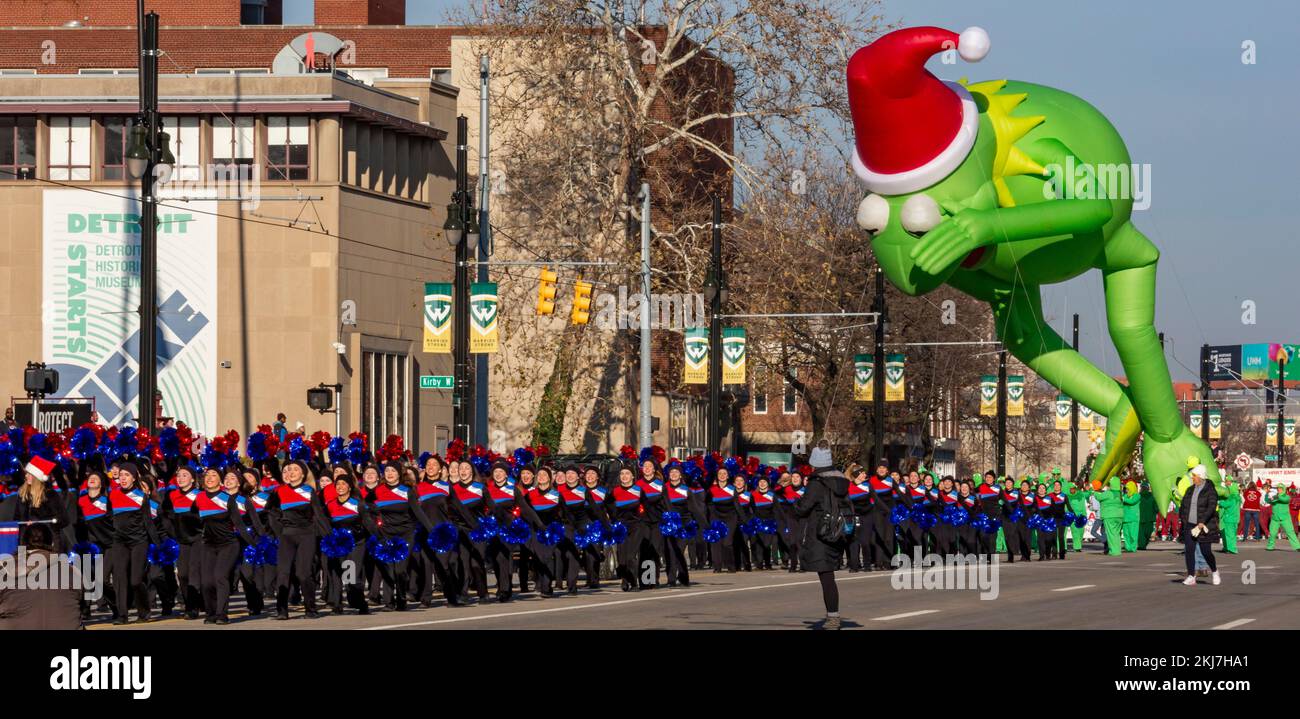 Detroit, Michigan, USA. 24.. November 2022. Der Kermit-Frosch-Ballon in Detroits Thanksgiving-Parade, offiziell Amerikas Thanksgiving-Parade. Kredit: Jim West/Alamy Live News Stockfoto
