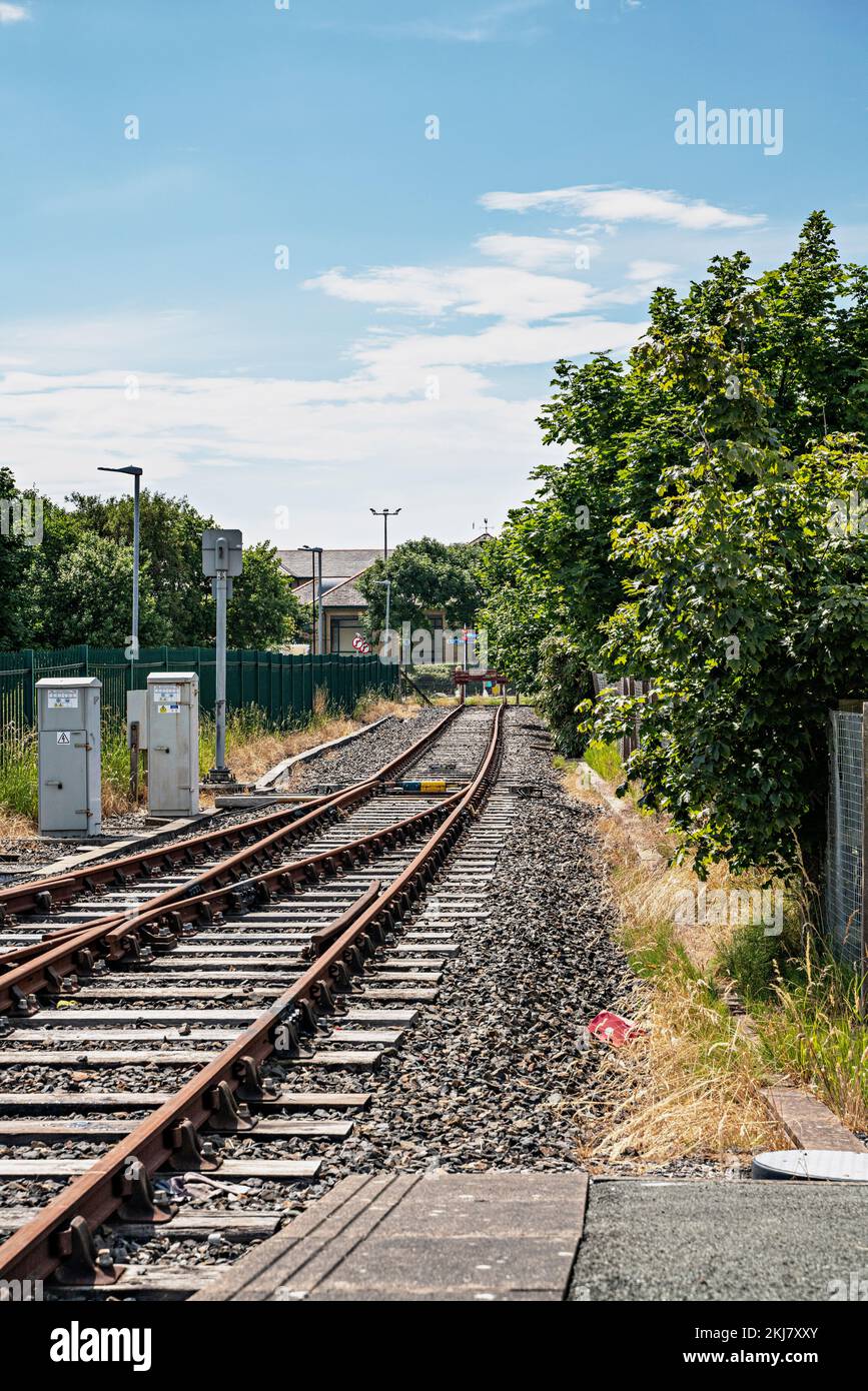 Puffer am Ende der Eisenbahnstrecke Stockfoto