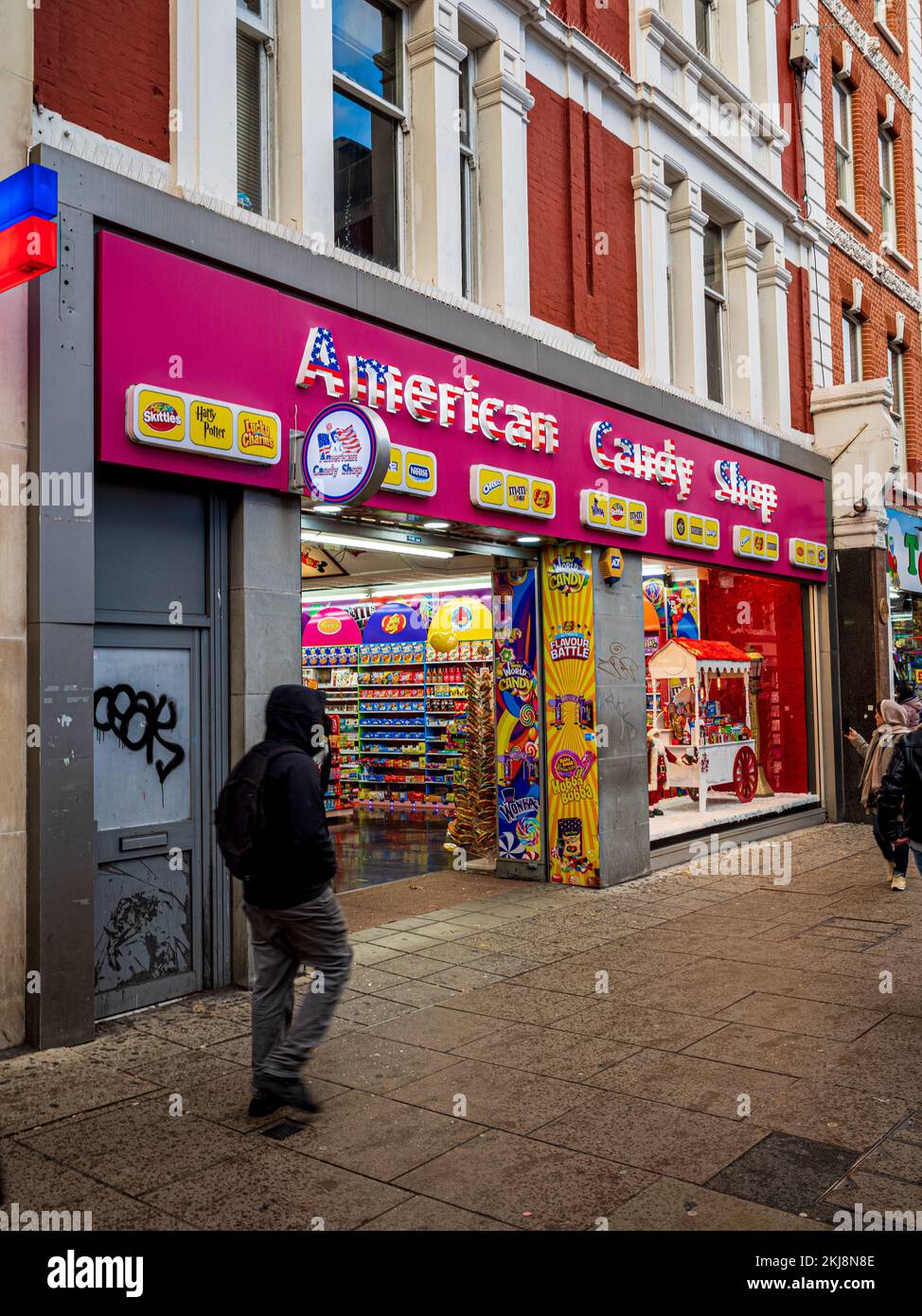 American Candy Shop in der Oxford Street in London. Eine große Anzahl von Pop-up American Candy Shops hat kürzlich in der Oxford Street im Zentrum von London eröffnet. Stockfoto