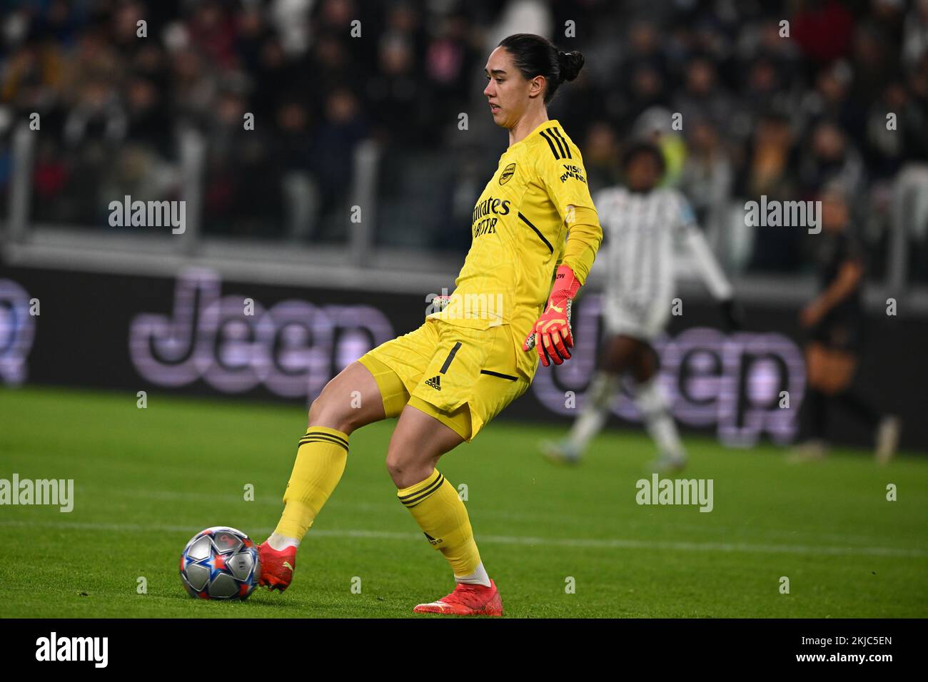 Manuela Zinsberger (Arsenal Women) während des UEFA Women Champions League 2022 2023-Spiels zwischen Juventus Women 1-1 Arsenal Women im Allianz-Stadion am 24. November 2022 in Torino, Italien. Kredit: Maurizio Borsari/AFLO/Alamy Live News Stockfoto