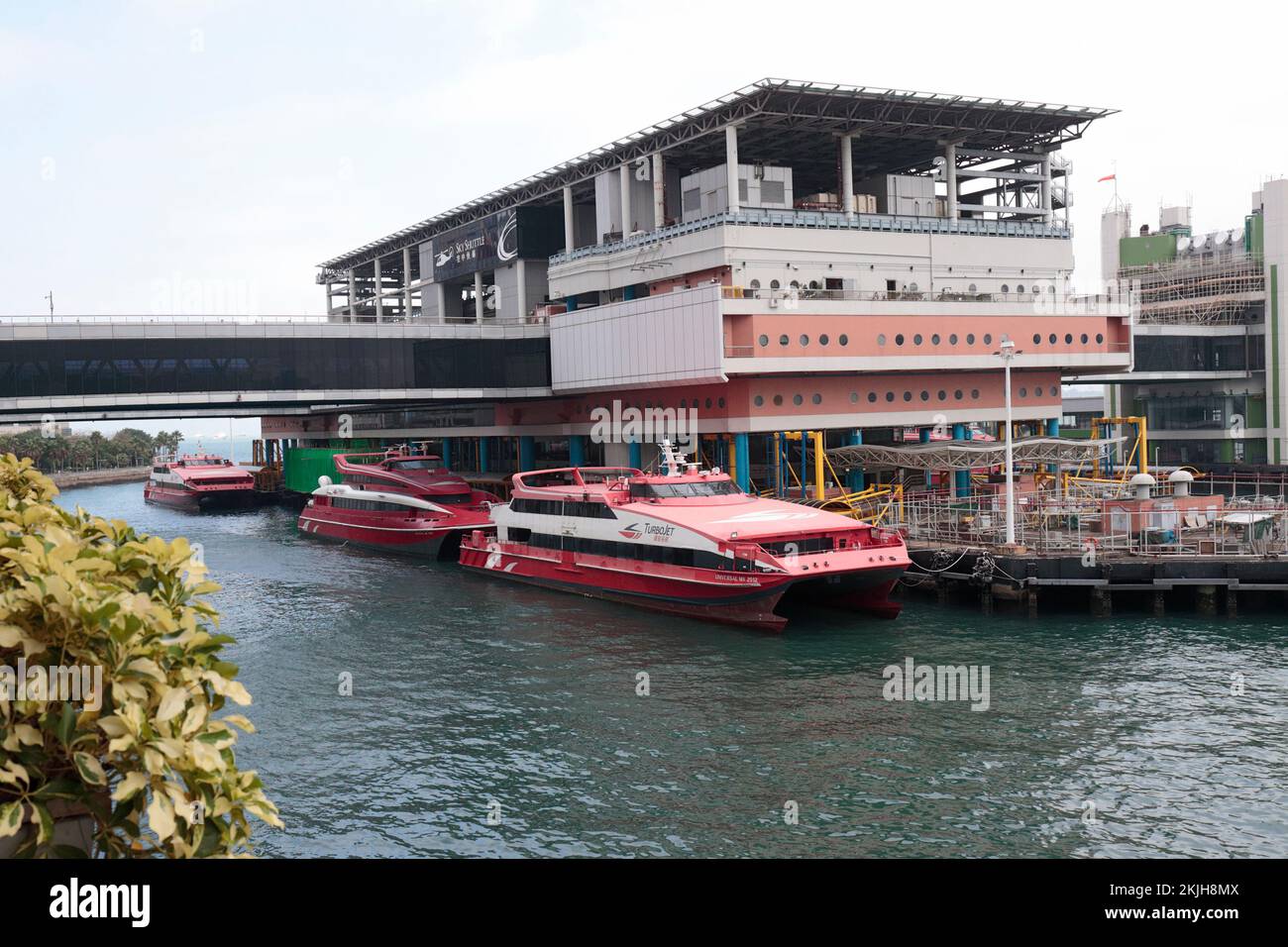 Macau Tragflächenterminal, - aufgrund von Reisebeschränkungen für Covid geschlossen - Sheung Wan, Hongkong, China, 17. November 2022 Stockfoto
